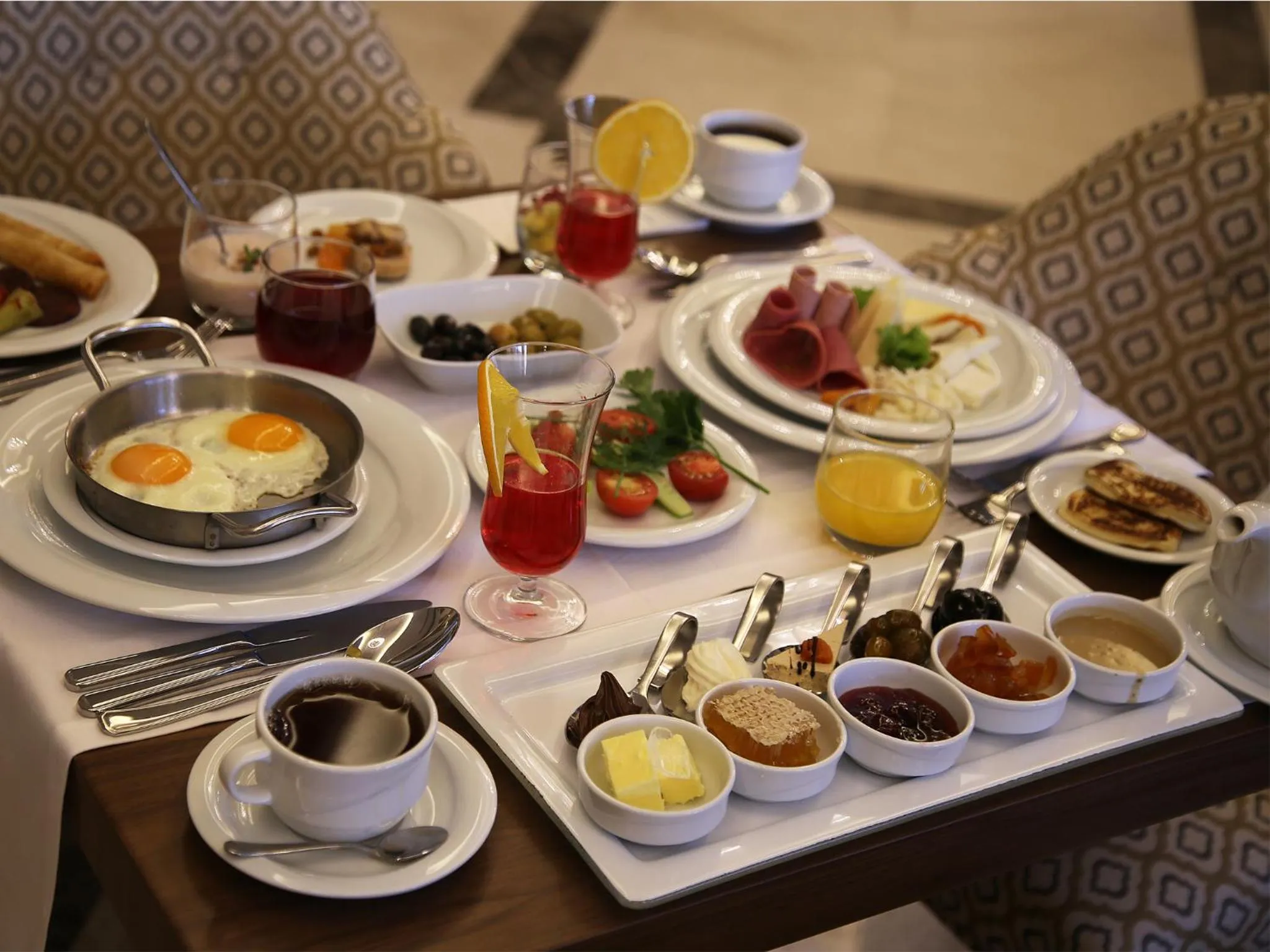 Buffet breakfast in Morrian Hotel