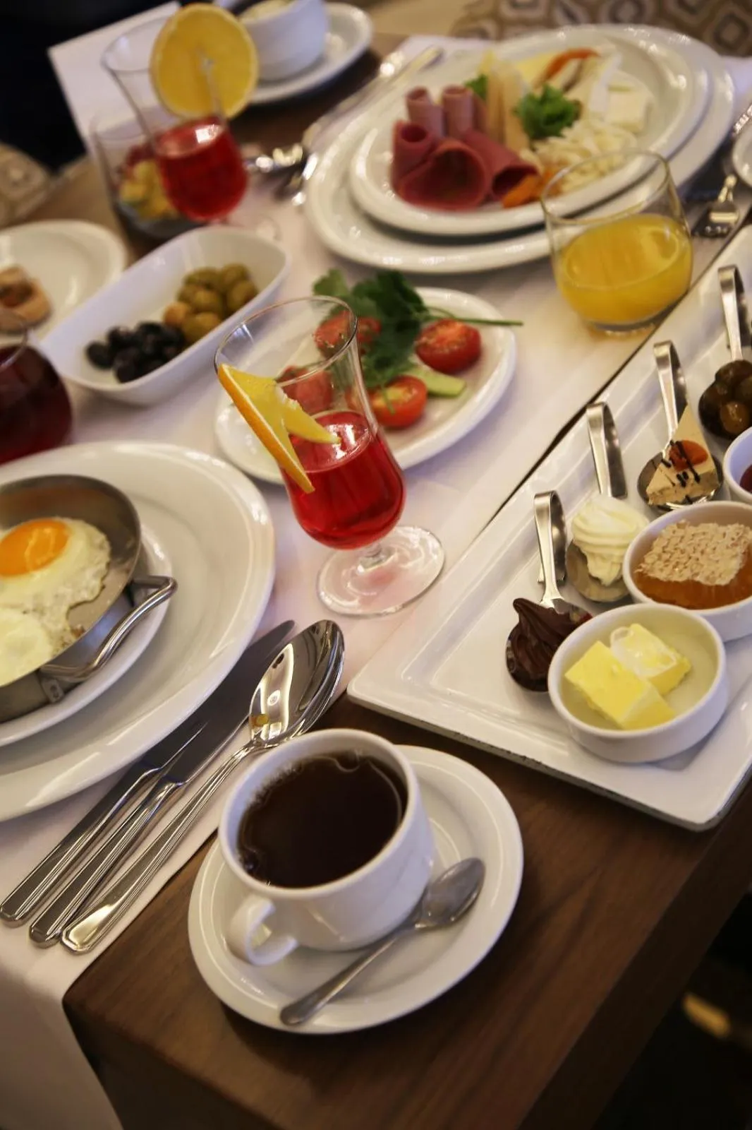 Buffet breakfast in Morrian Hotel