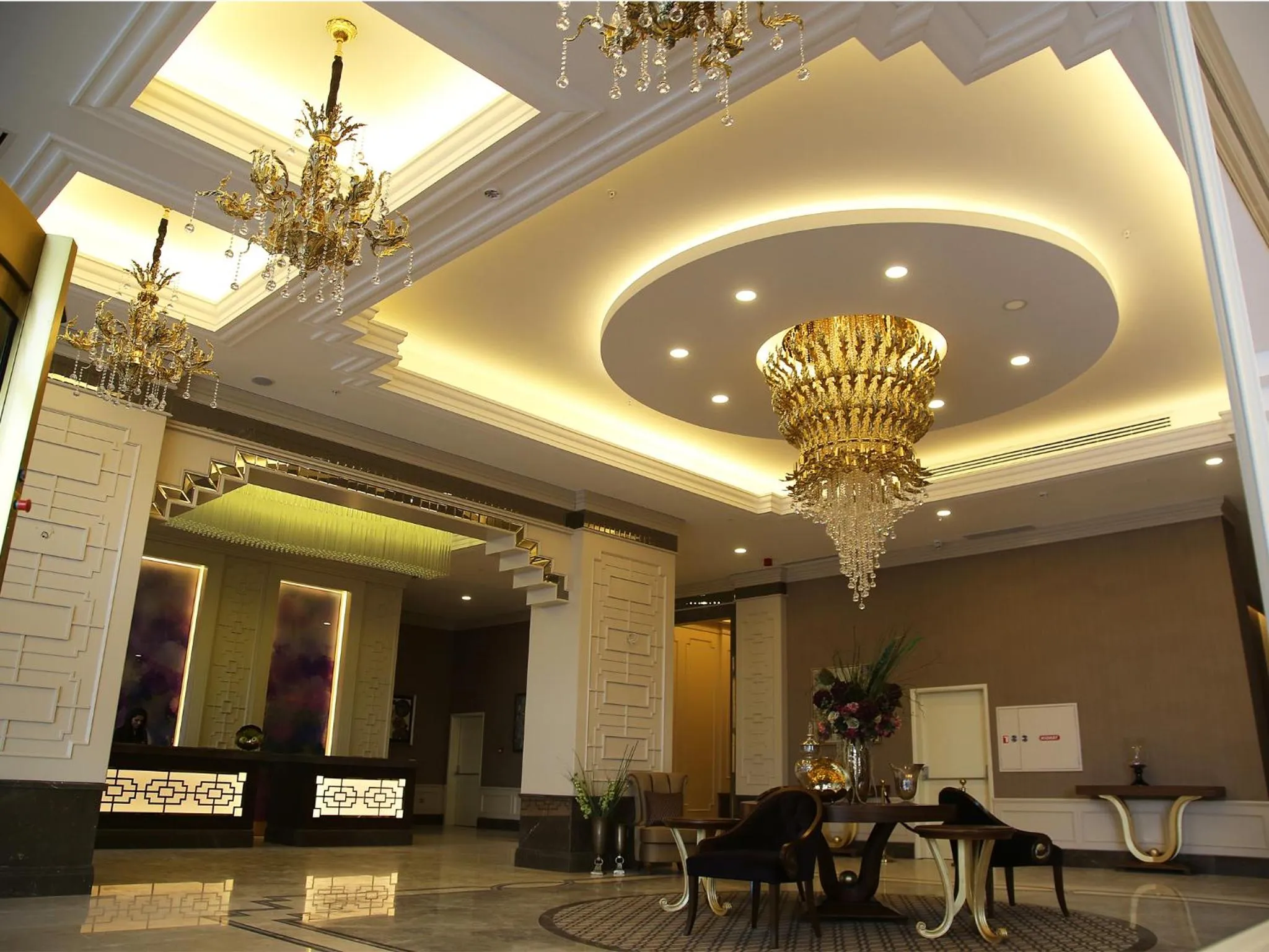 Lobby or reception in Morrian Hotel