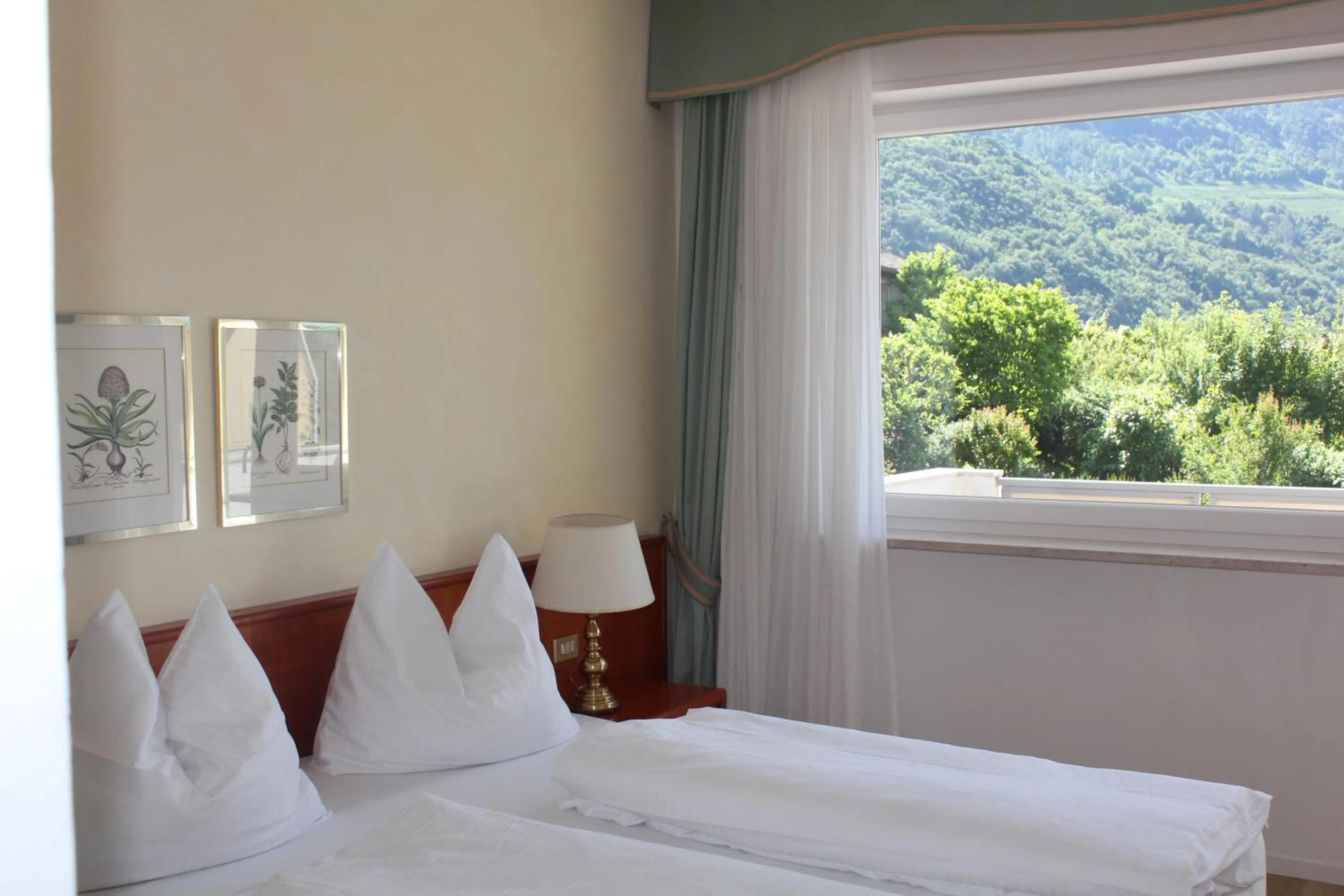 Bed in Hotel Annabell