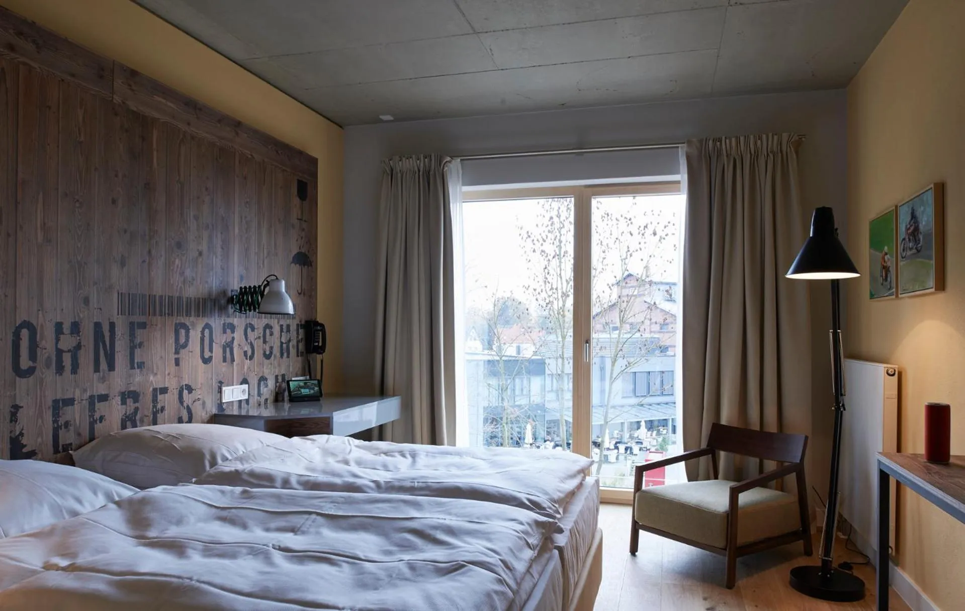 Photo of the whole room in Hotel FREIgeist Einbeck