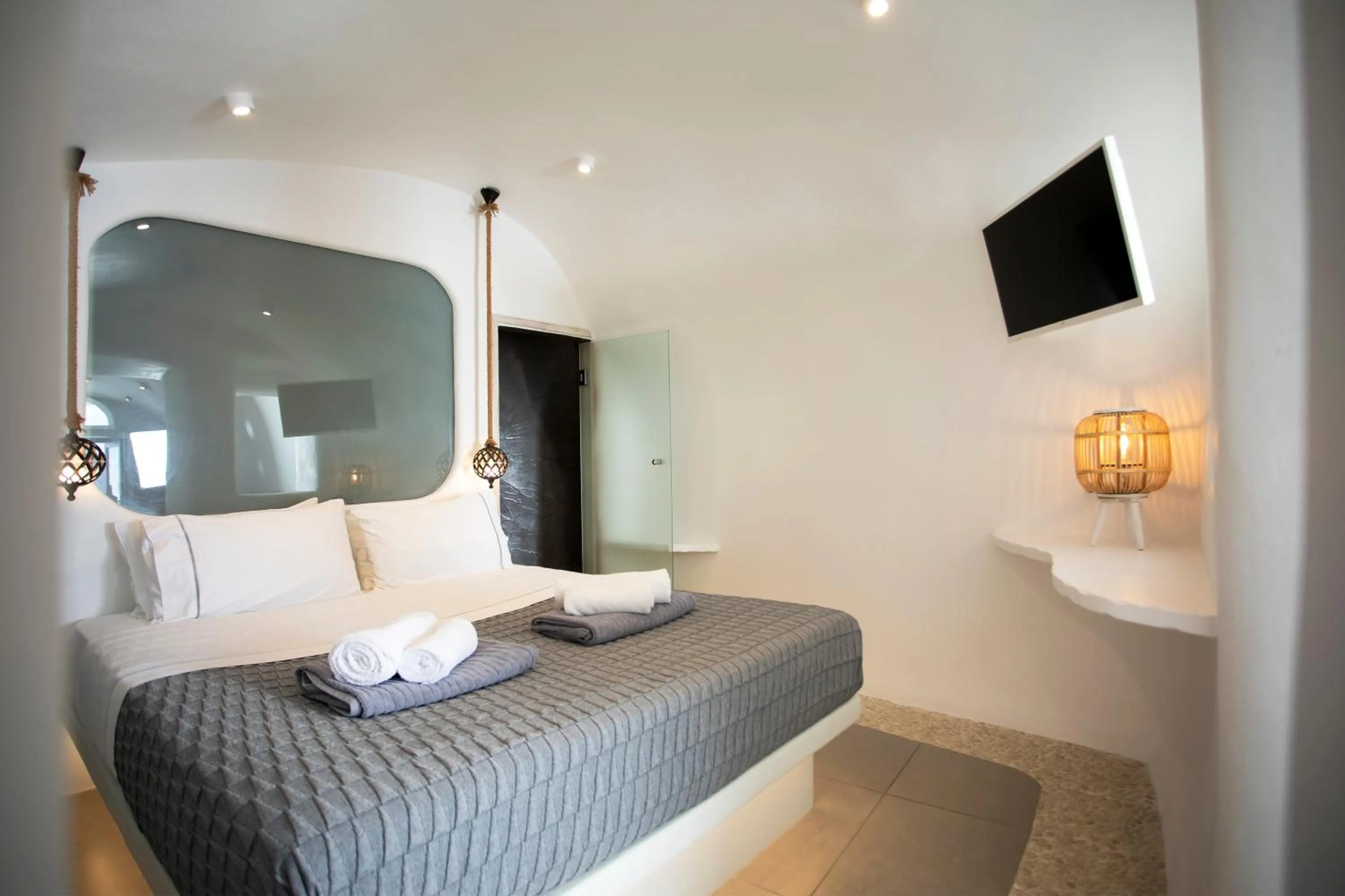 Bed in ArmonOia Caves