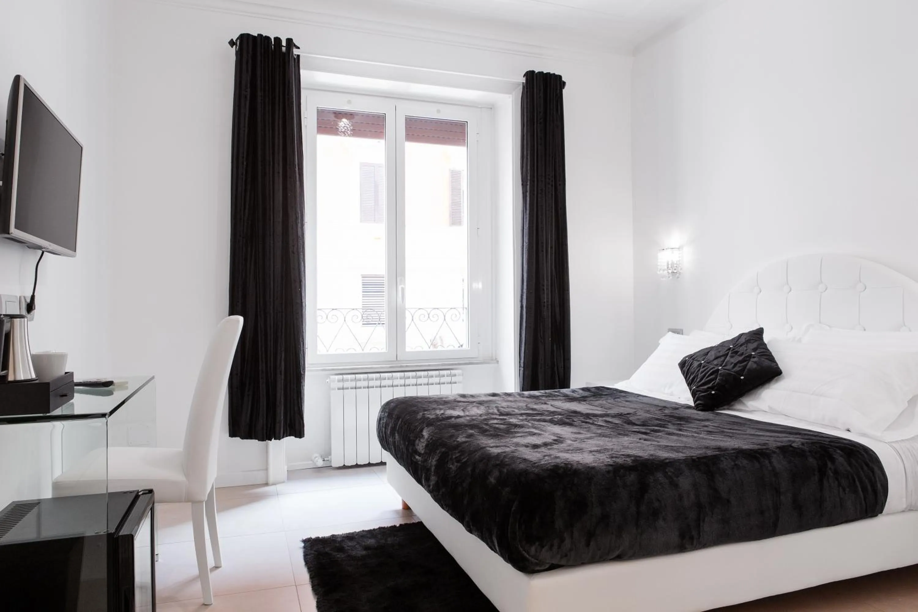 TV and multimedia, Bed in Vatican Grand Suite