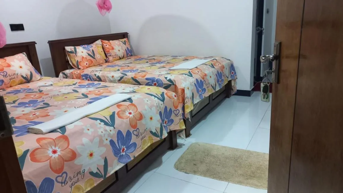 Bed in Sea Zone Hotel Nilaveli