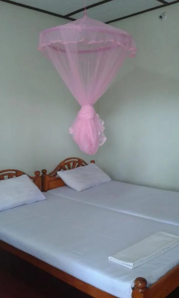 Bed in Sea Zone Hotel Nilaveli