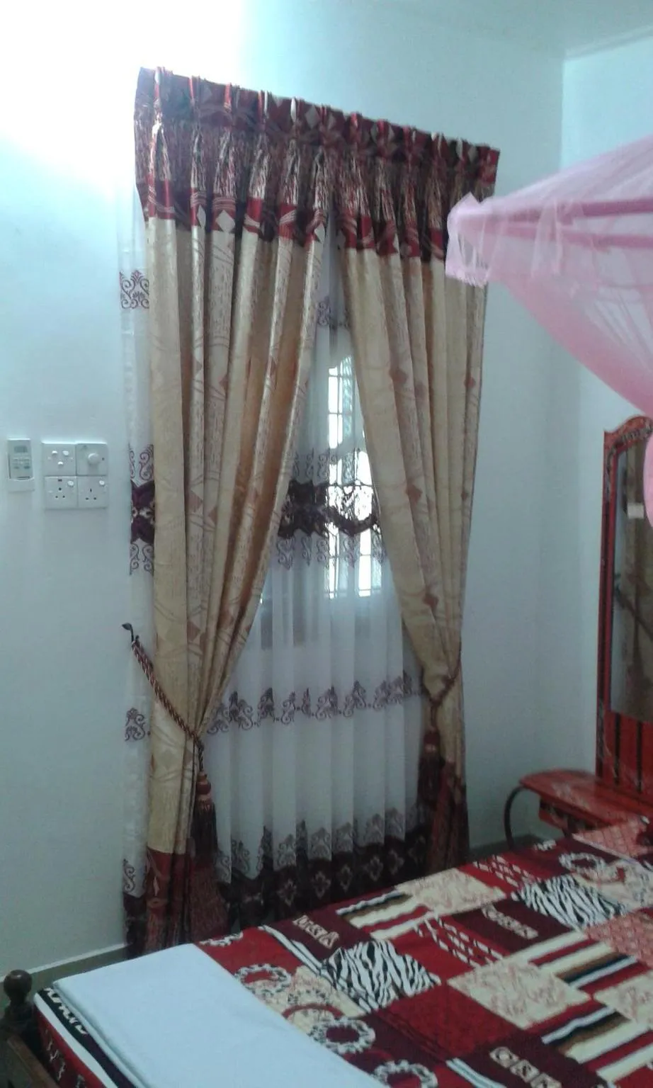 Bed in Sea Zone Hotel Nilaveli