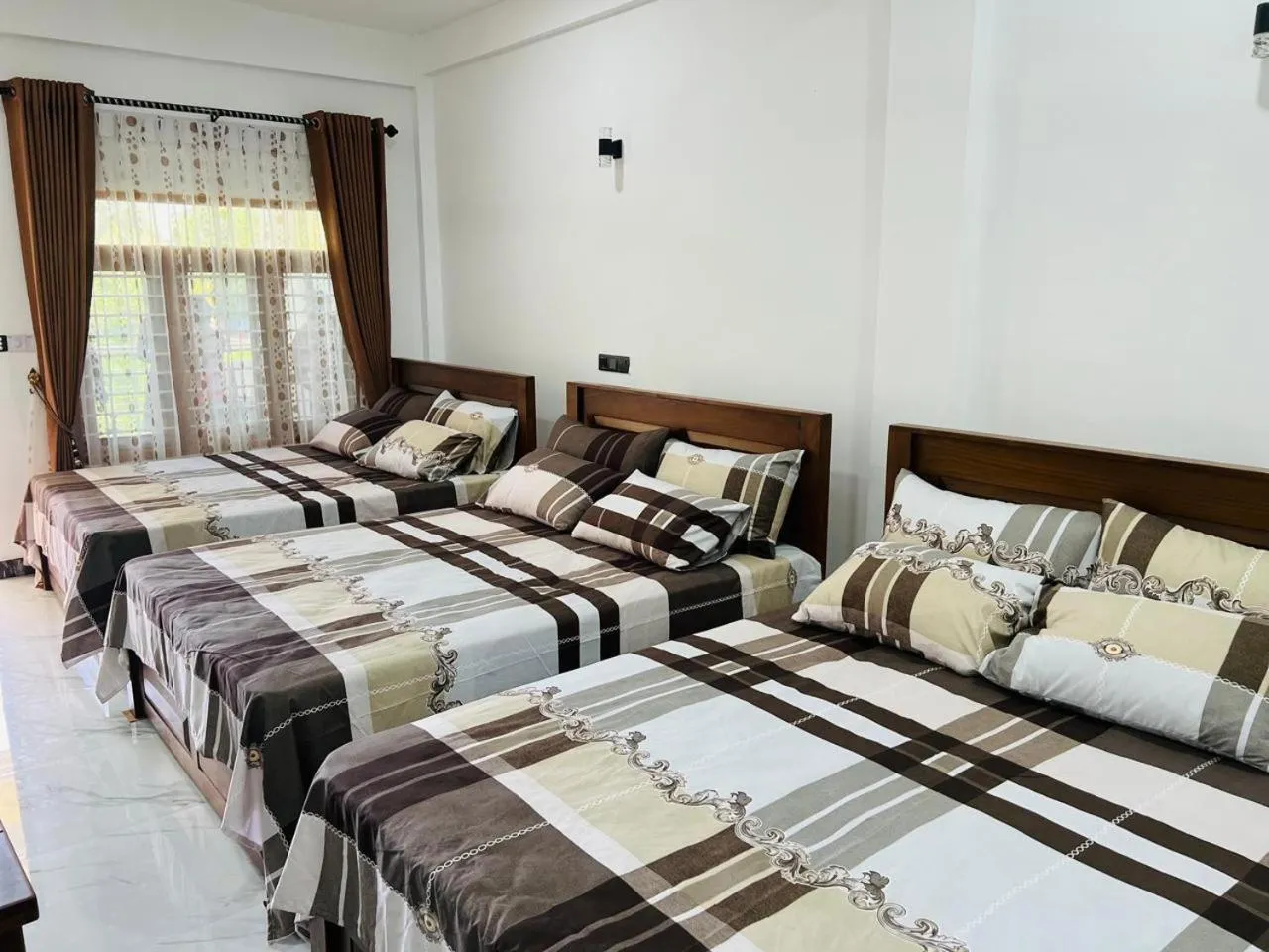 Bed in Sea Zone Hotel Nilaveli