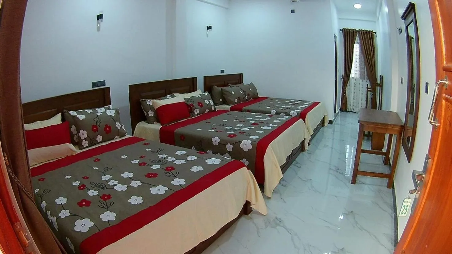 Bed in Sea Zone Hotel Nilaveli