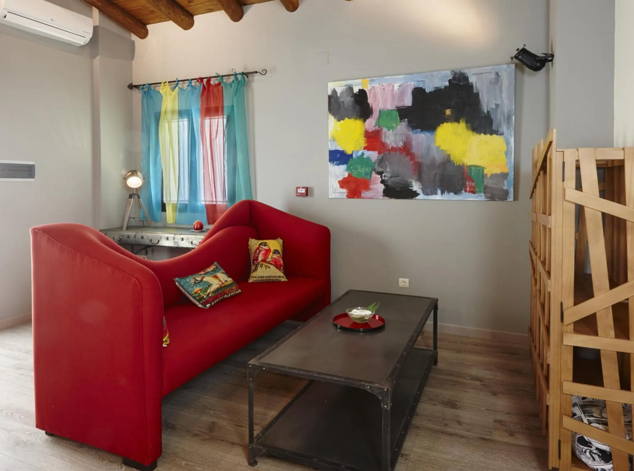 Hotel Galería Essentia