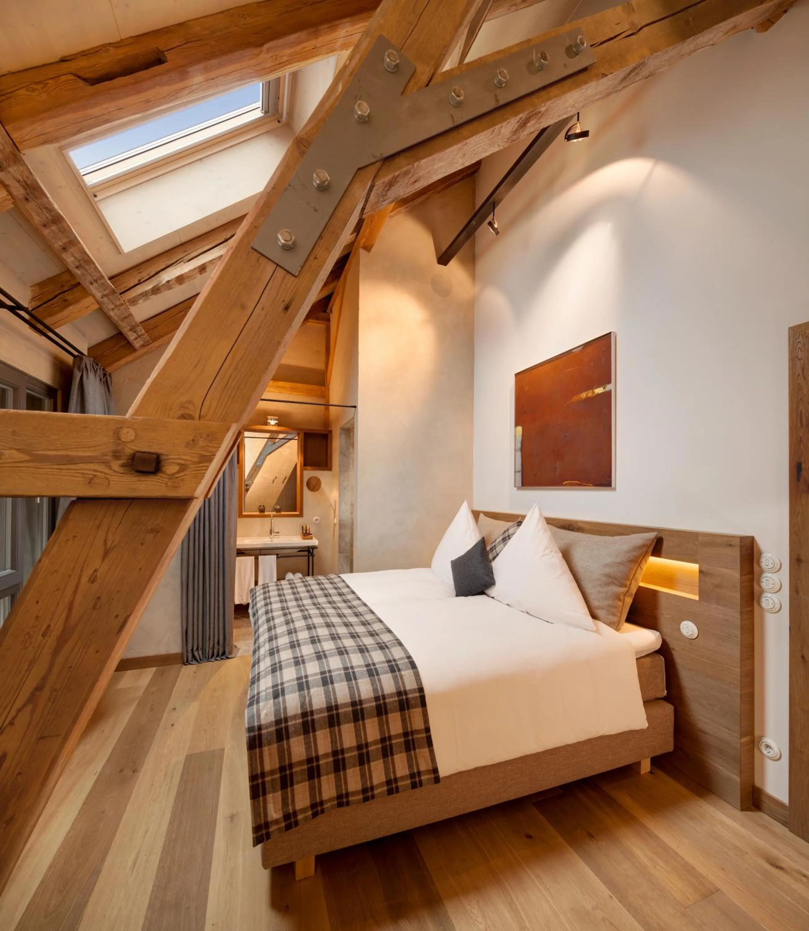 Photo of the whole room, Bed in AlmRefugio