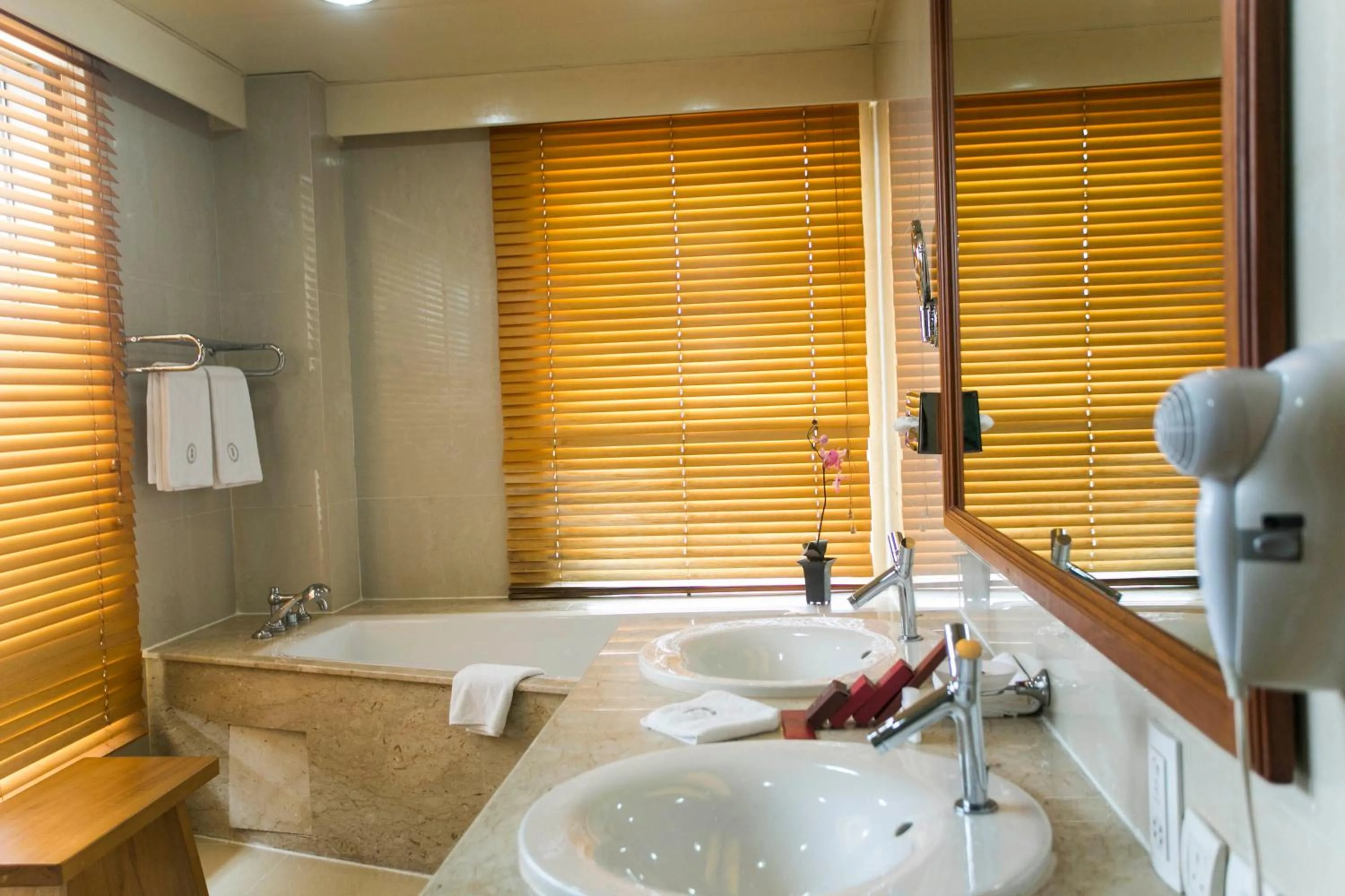 Shower in Lagos Oriental Hotel