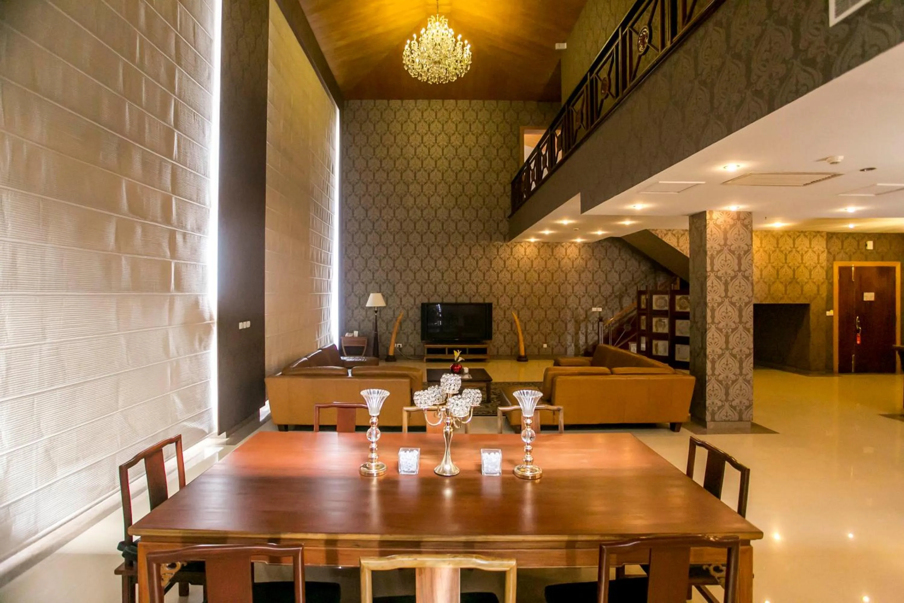 TV and multimedia in Lagos Oriental Hotel