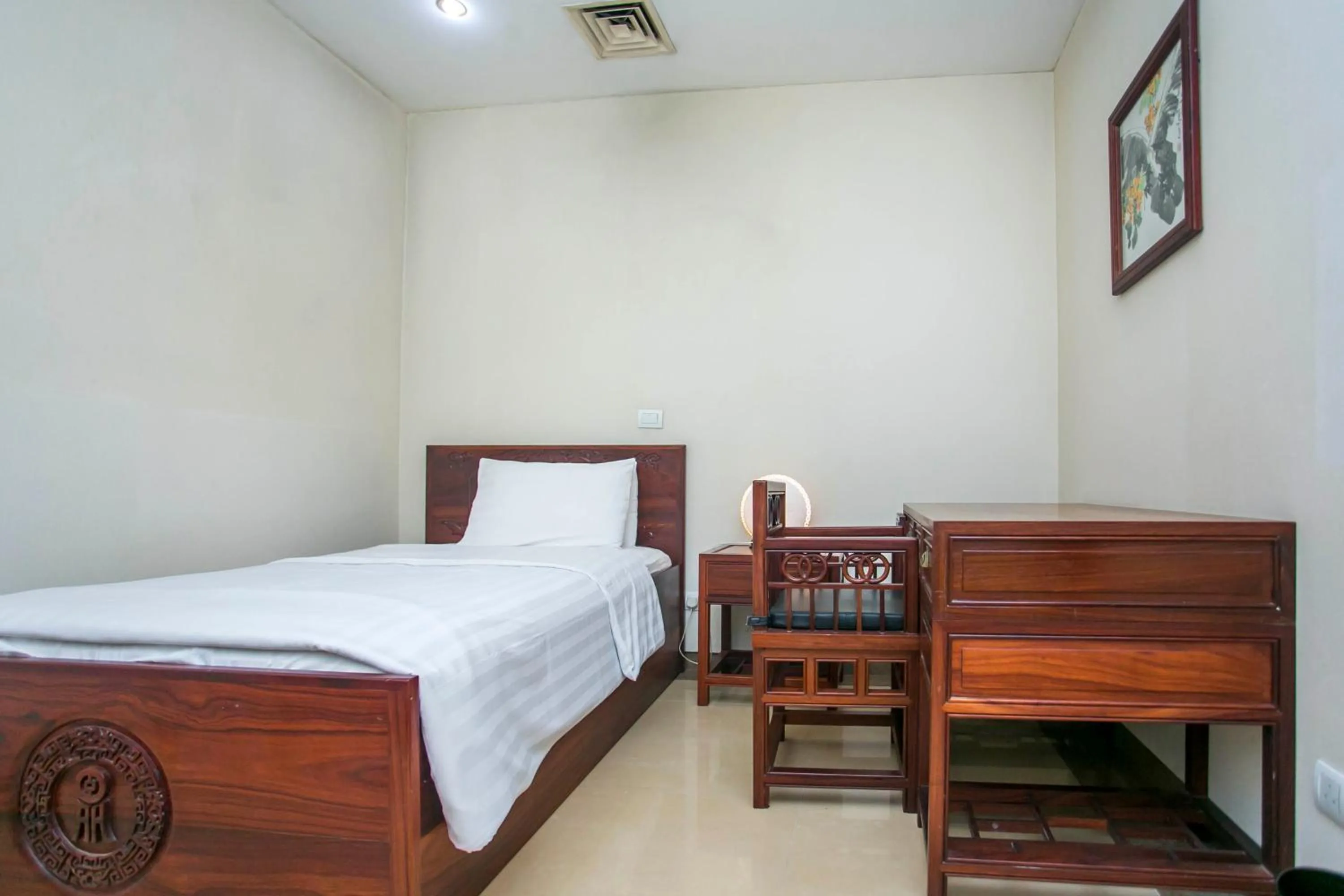 Bed in Lagos Oriental Hotel