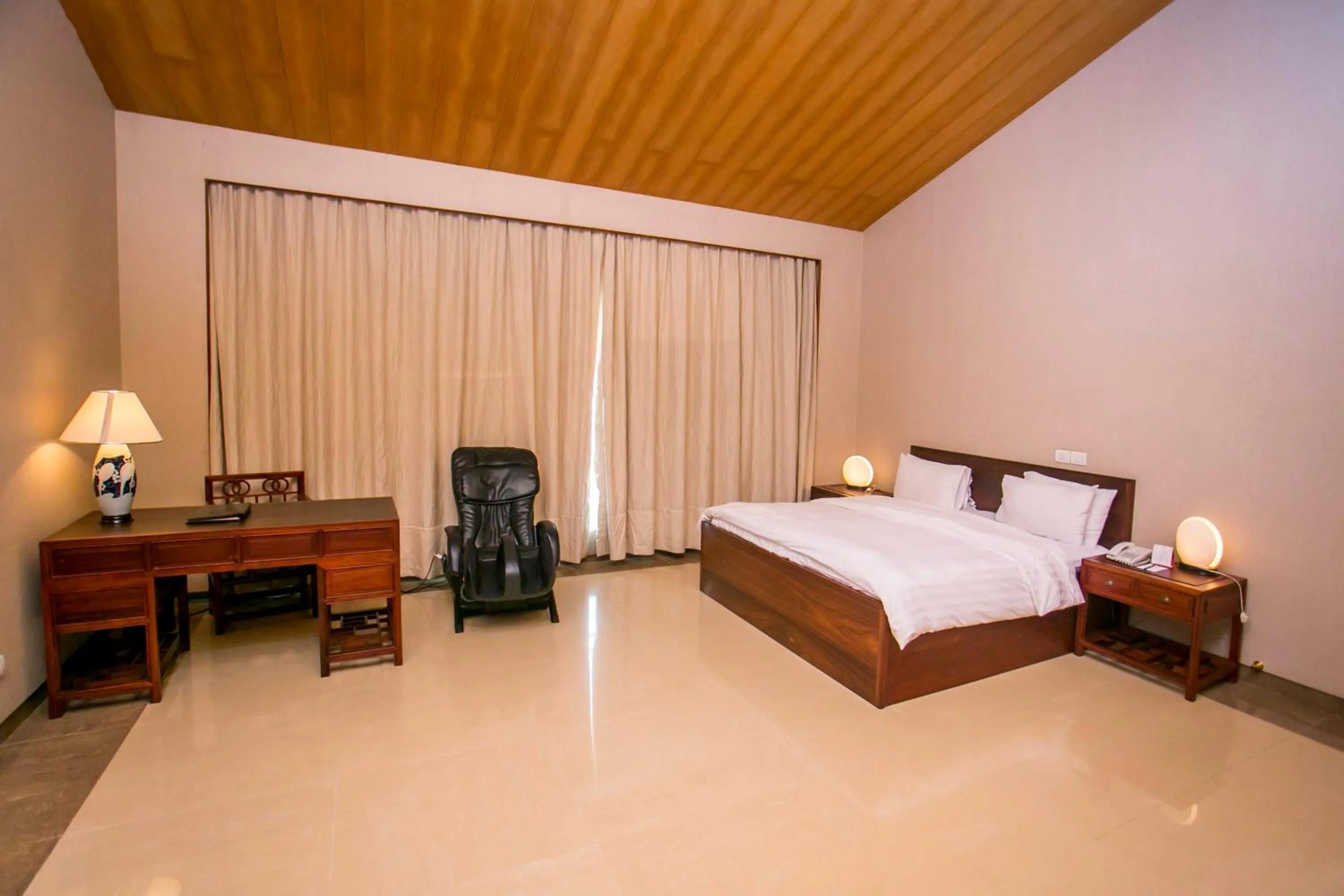 Bed in Lagos Oriental Hotel