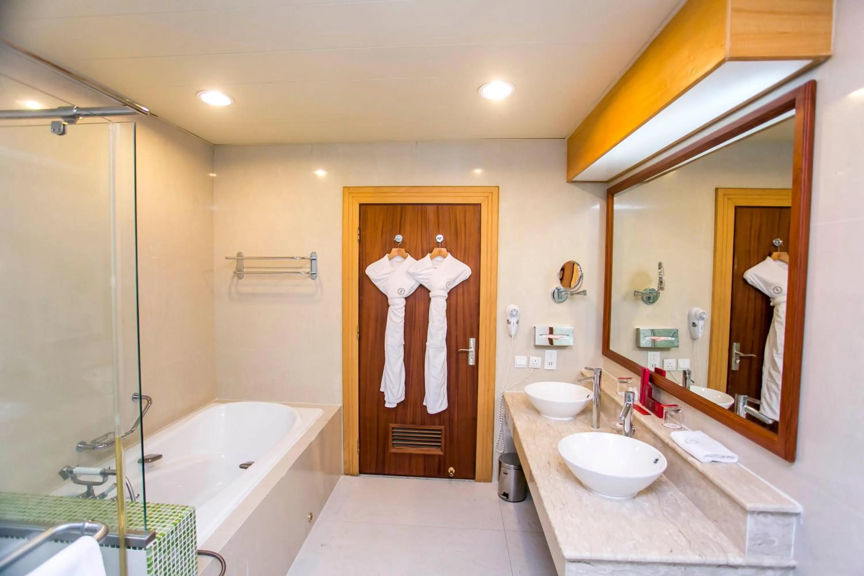 Shower in Lagos Oriental Hotel