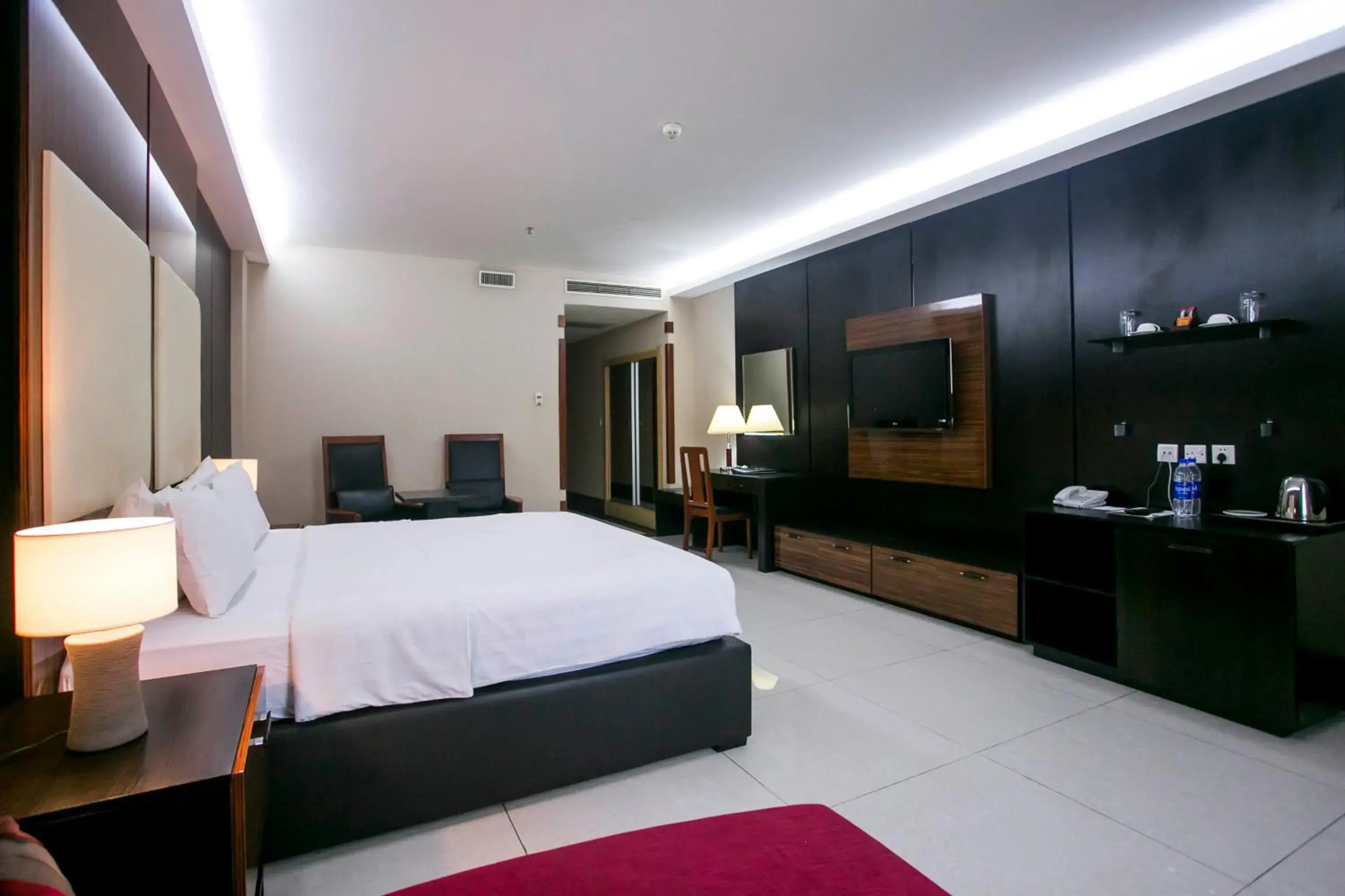 Deluxe Room in Lagos Oriental Hotel Deluxe Room in Lagos Oriental Hotel