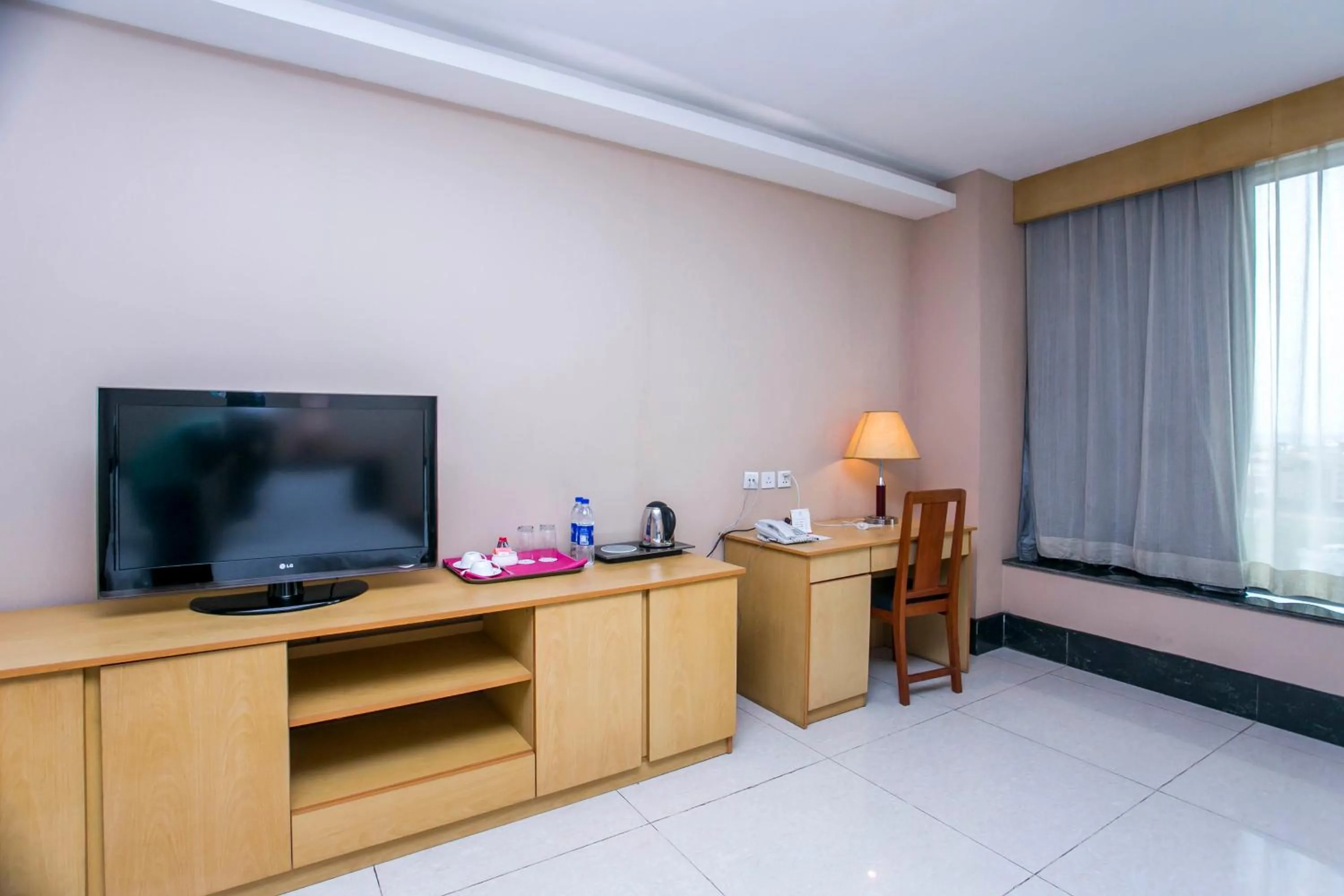 TV and multimedia in Lagos Oriental Hotel