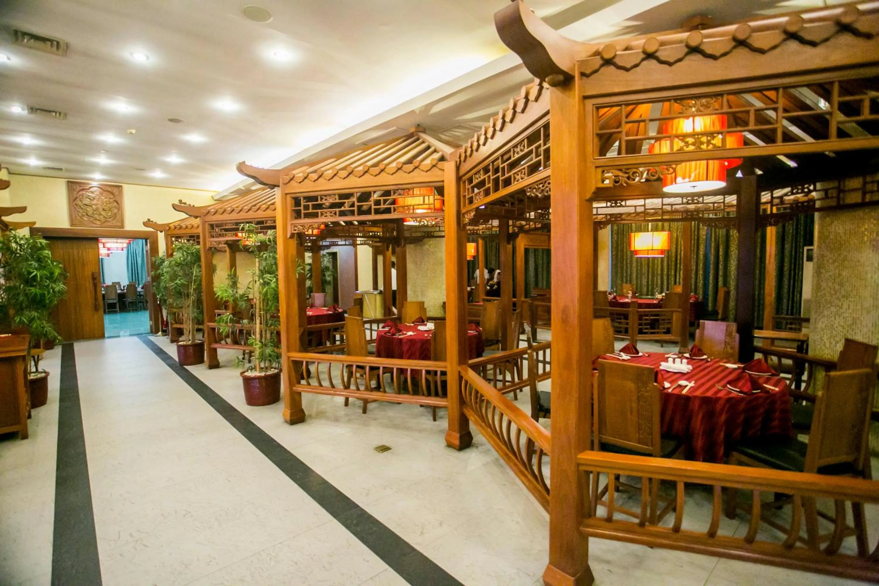 Restaurant/places to eat in Lagos Oriental Hotel
