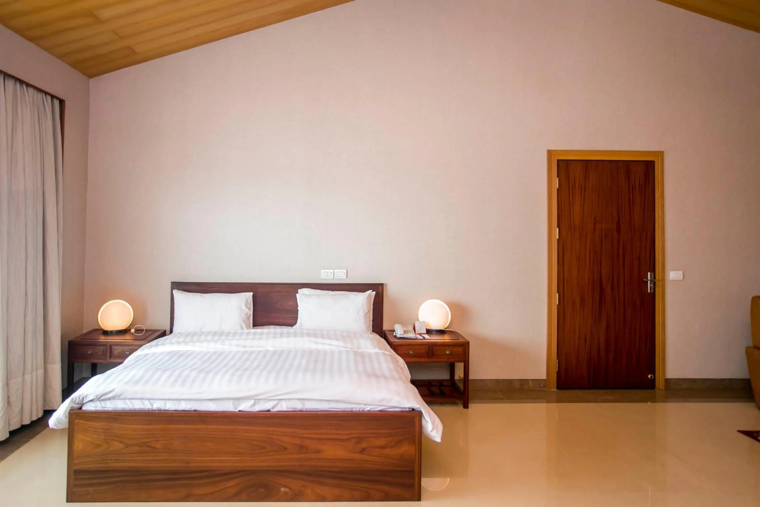 Bed in Lagos Oriental Hotel