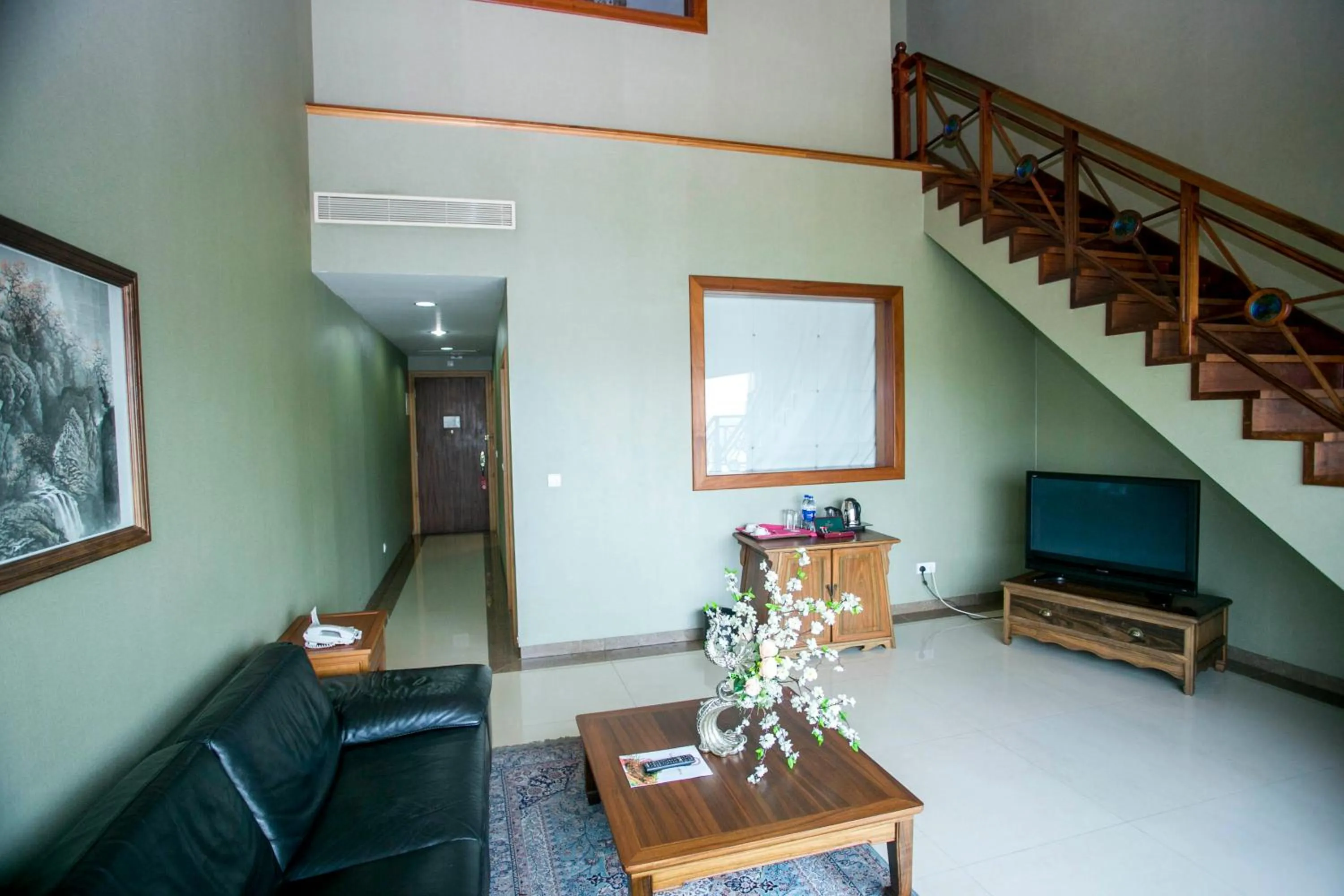 TV and multimedia in Lagos Oriental Hotel