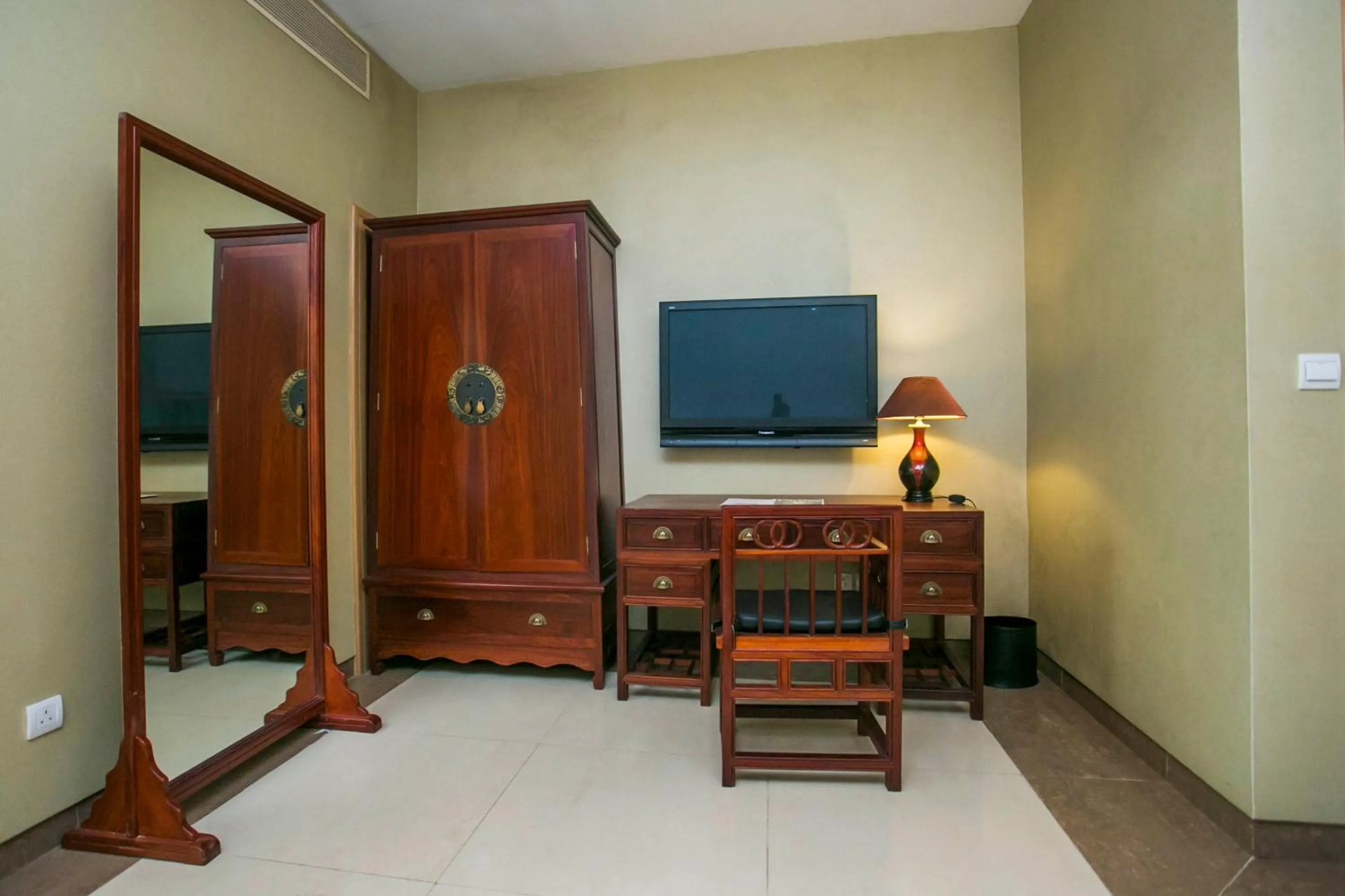 TV and multimedia in Lagos Oriental Hotel