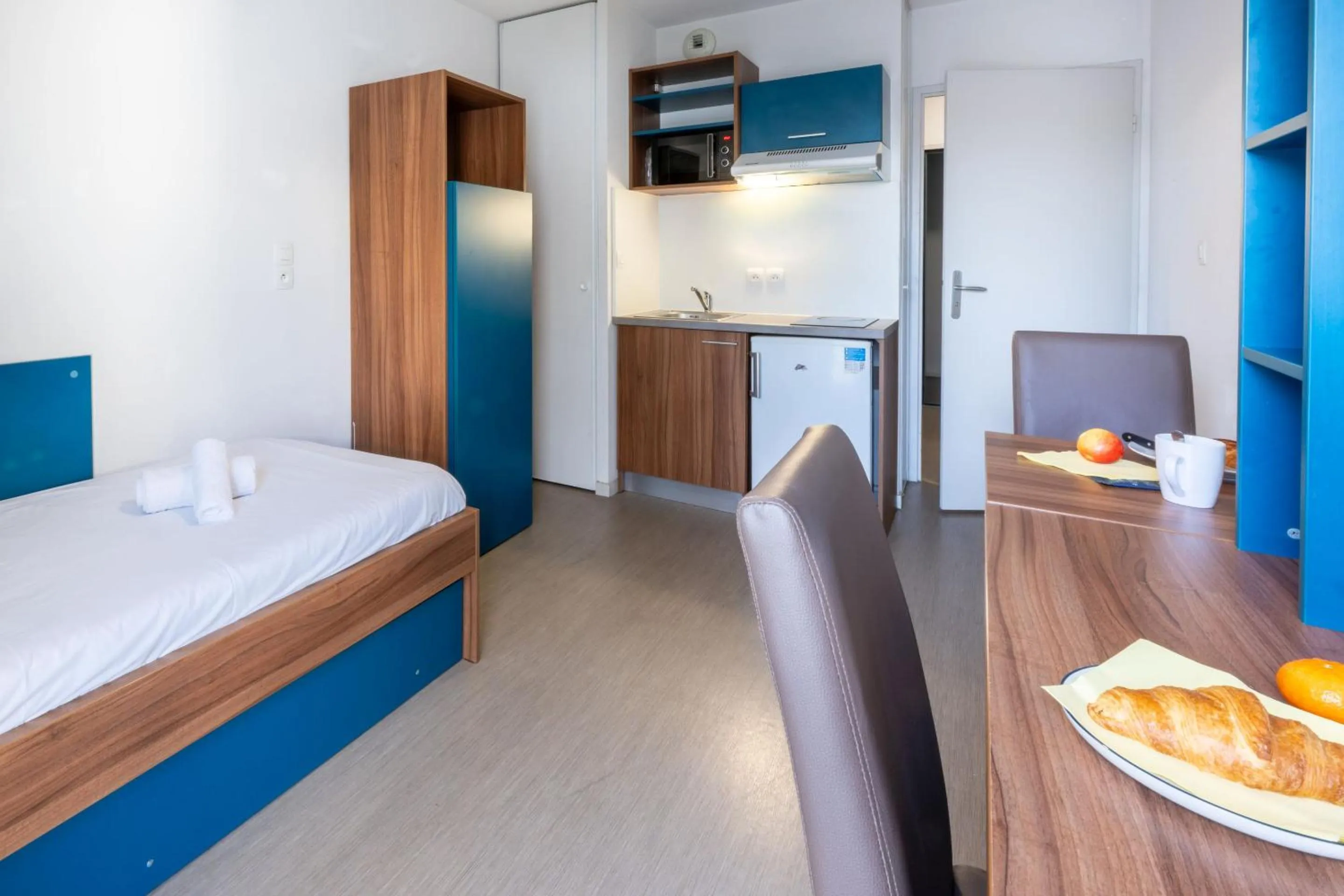 Bed in Appart'hôtel Odalys City - Orléans Centre