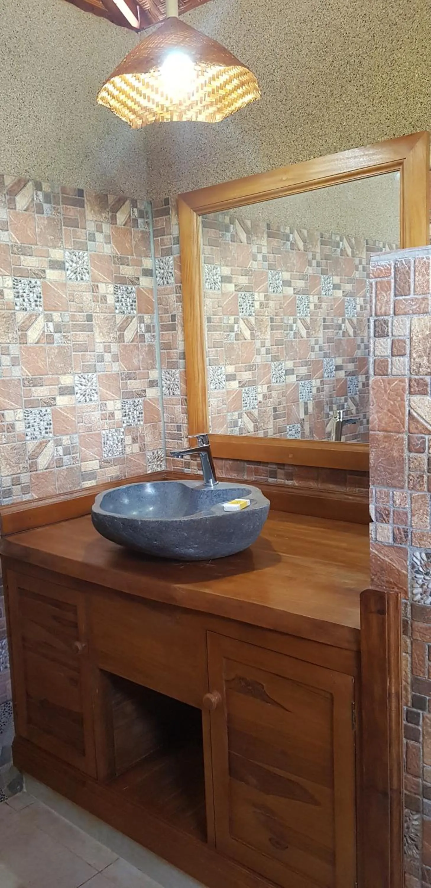 Bathroom in Mango Tree Inn