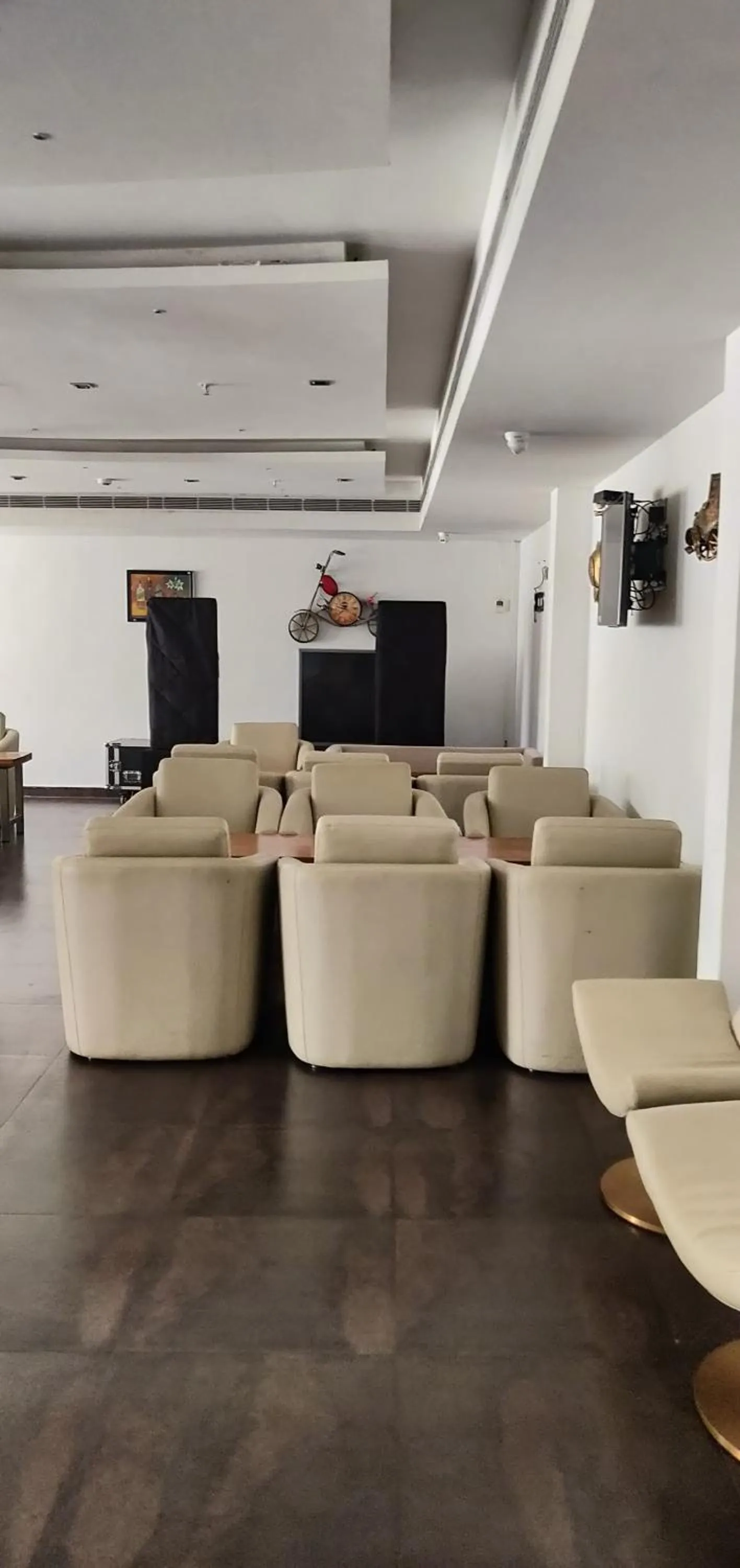 Lounge or bar in UVA Meridian Bay Resort & Spa