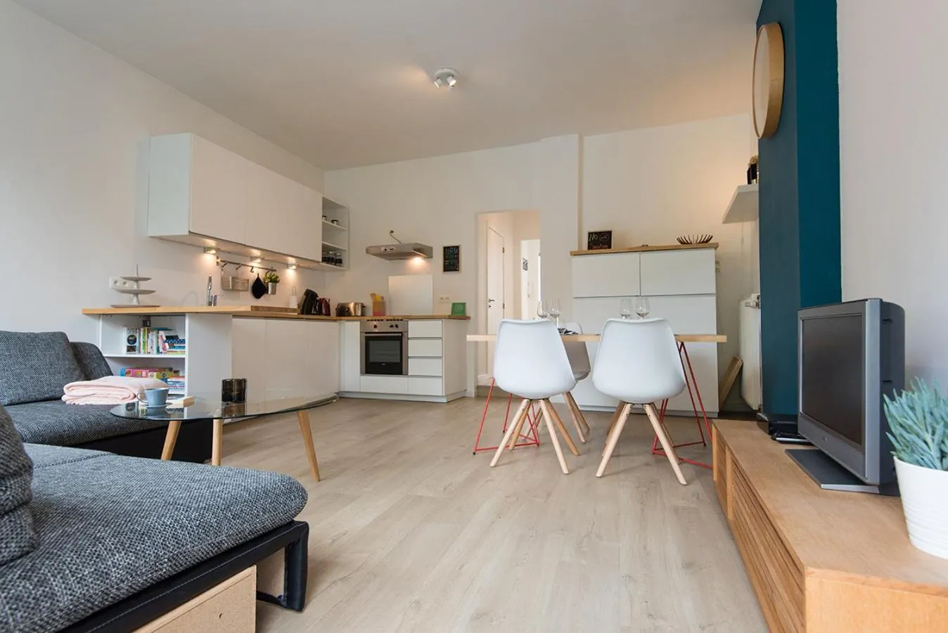 Dining area in La petite Naimette