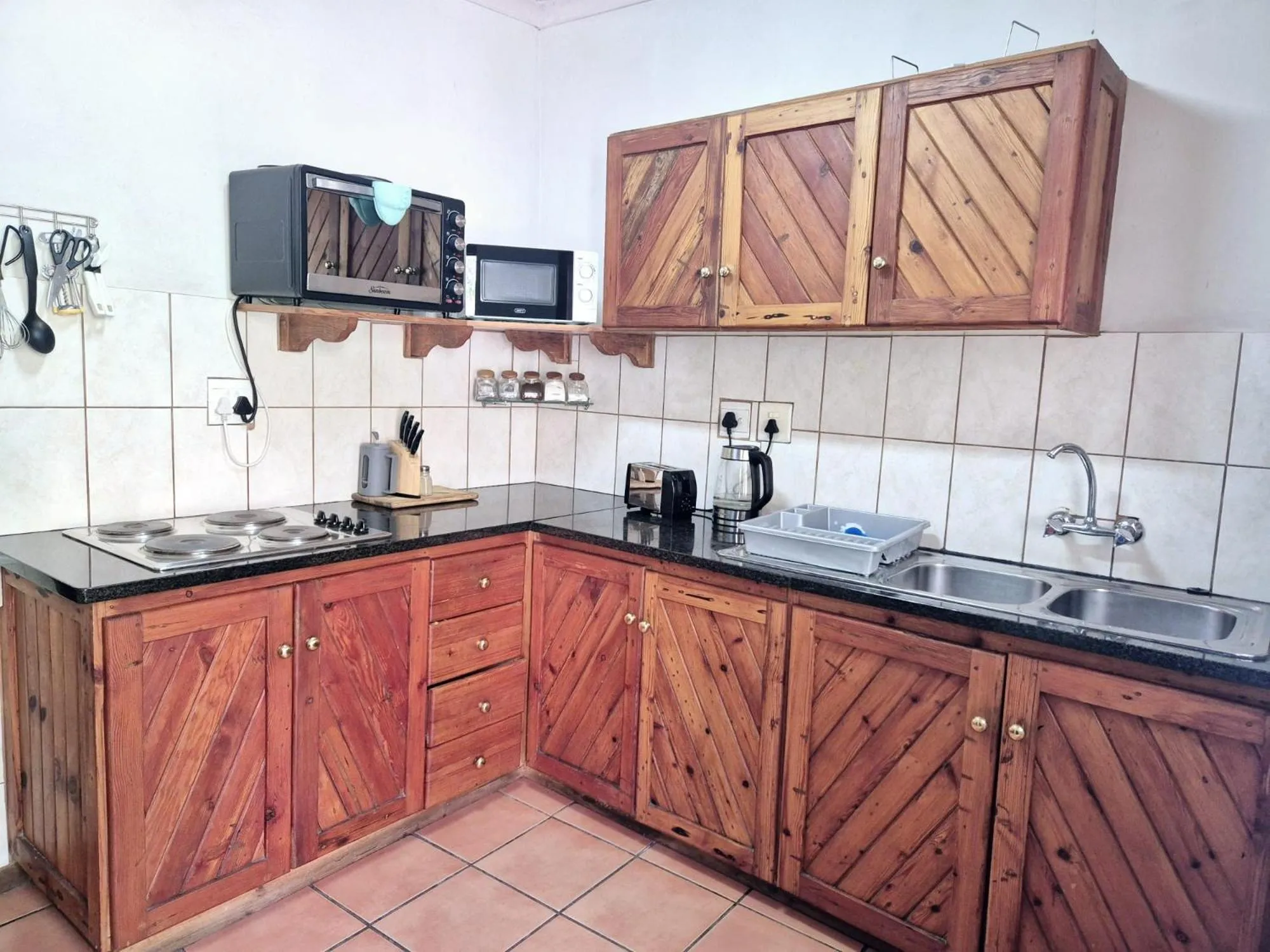 Kitchen or kitchenette in Red Stone Hills