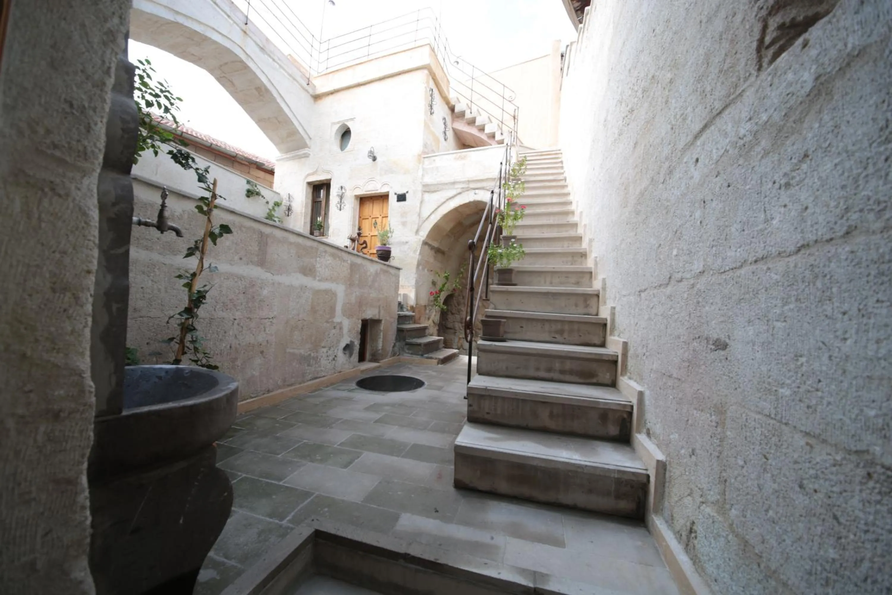 Seating area in Hanımkız Konagı