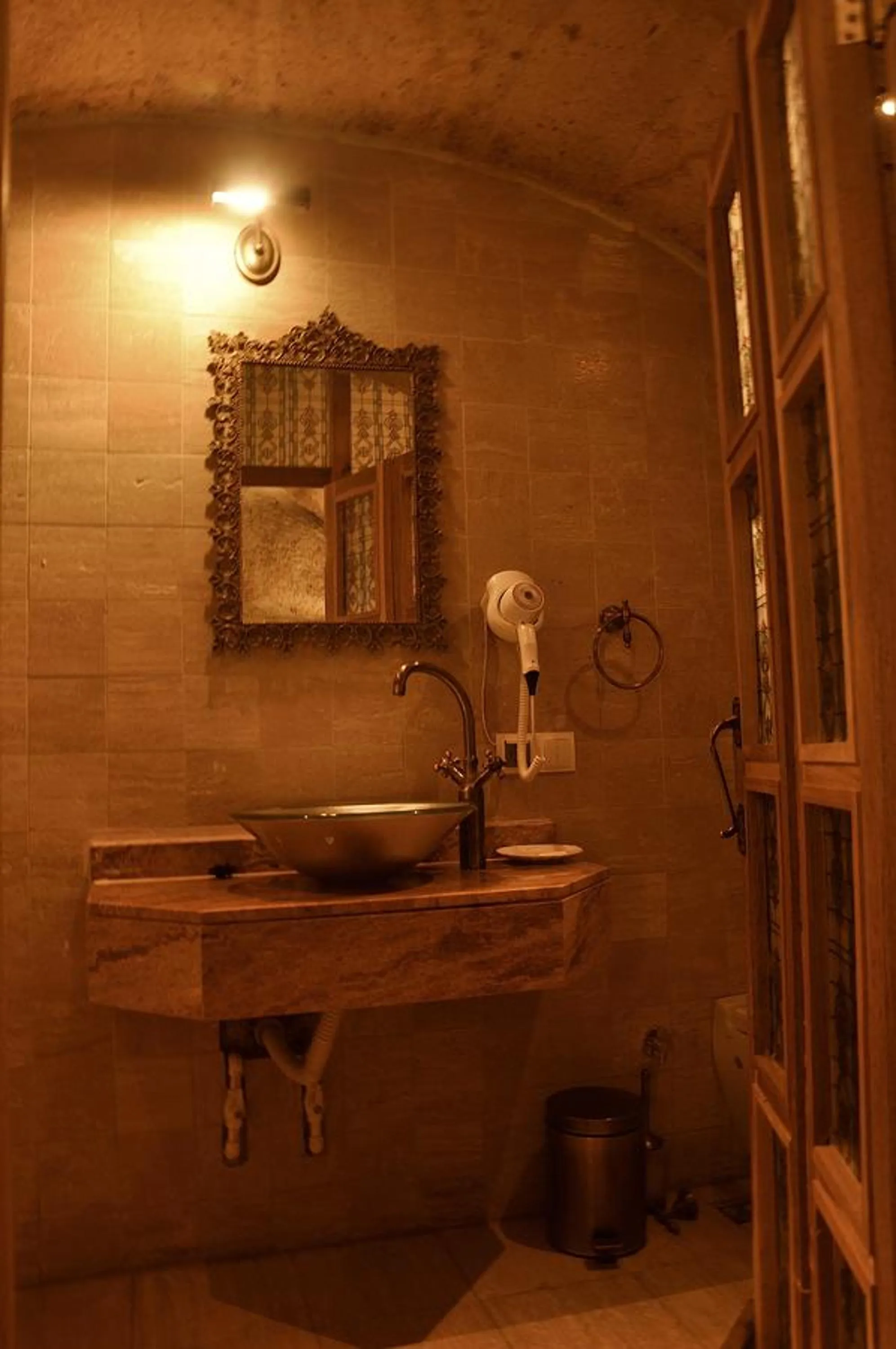 Property building in Hanımkız Konagı