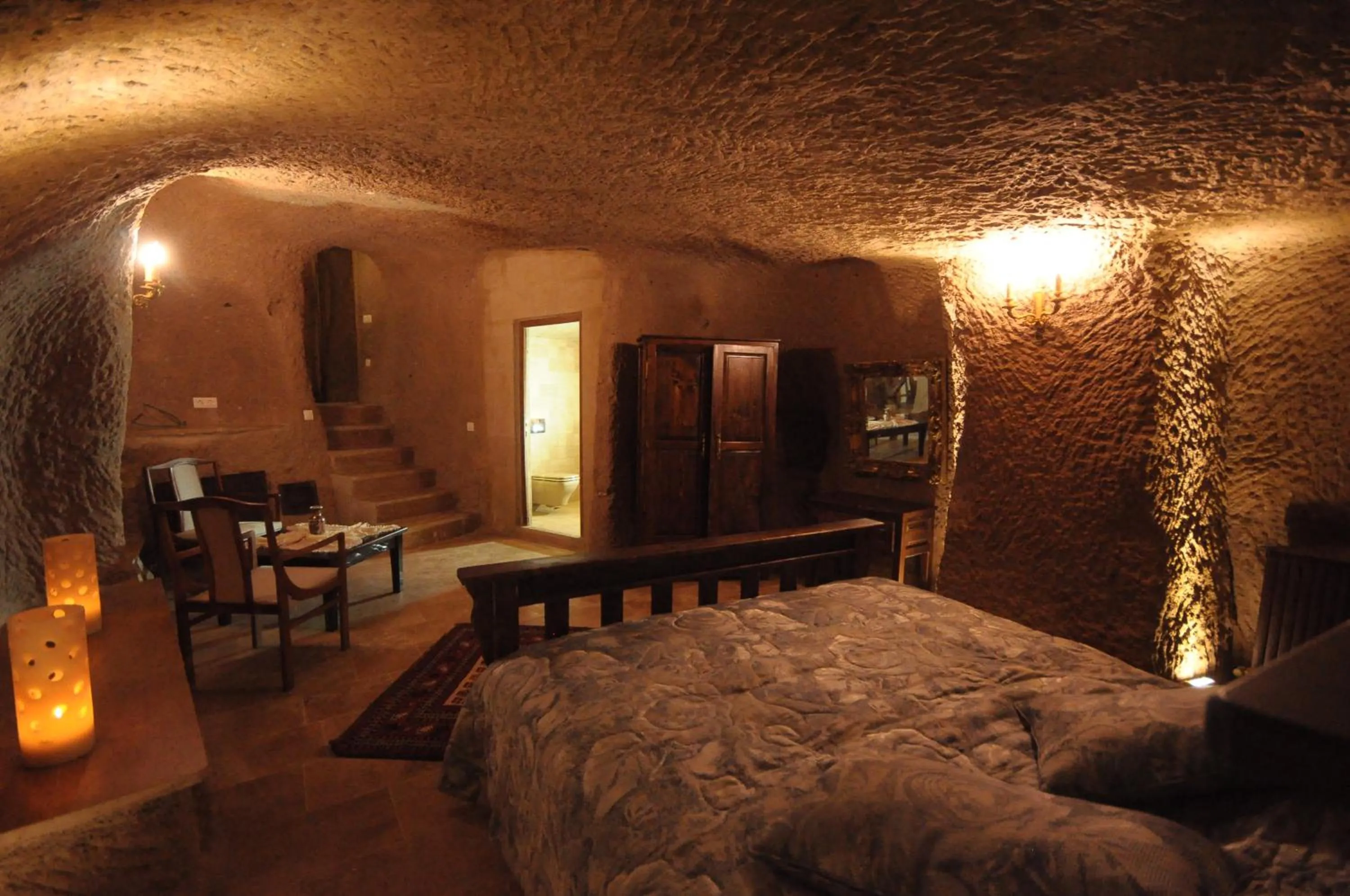 Property building, Bed in Hanımkız Konagı