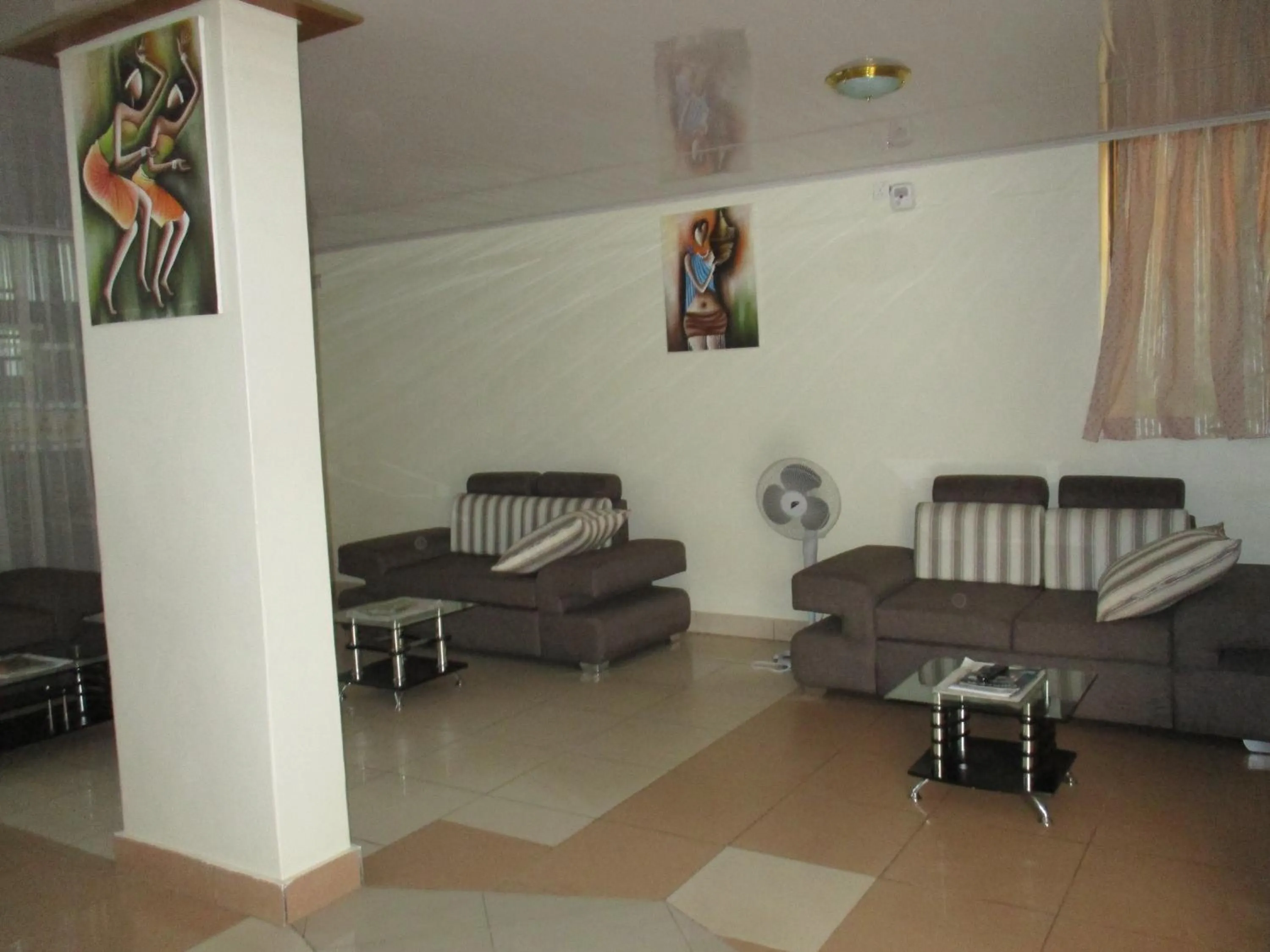 Lobby or reception in Virunga Hotel