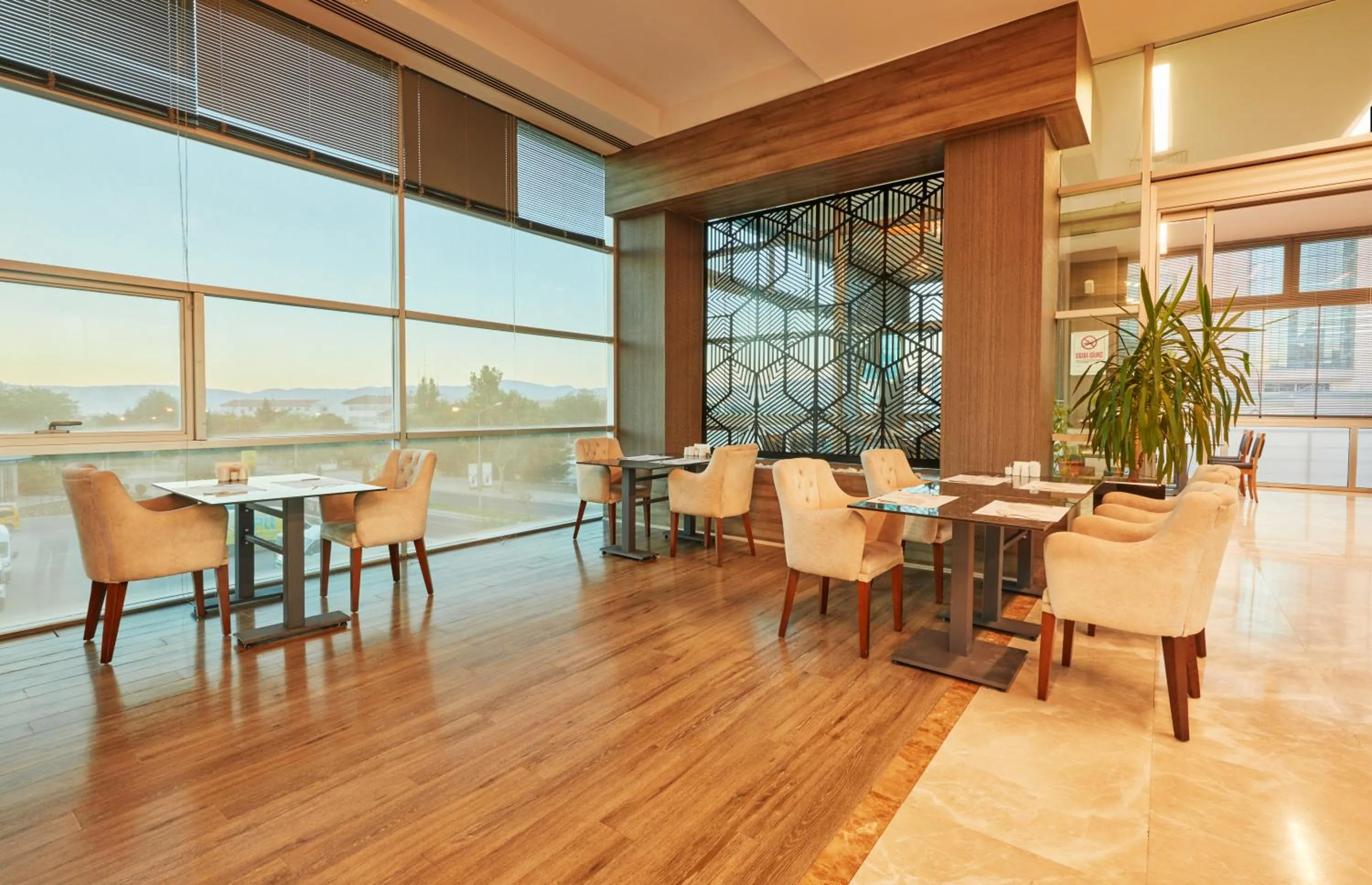 Seating area in Park Dedeman Elazığ