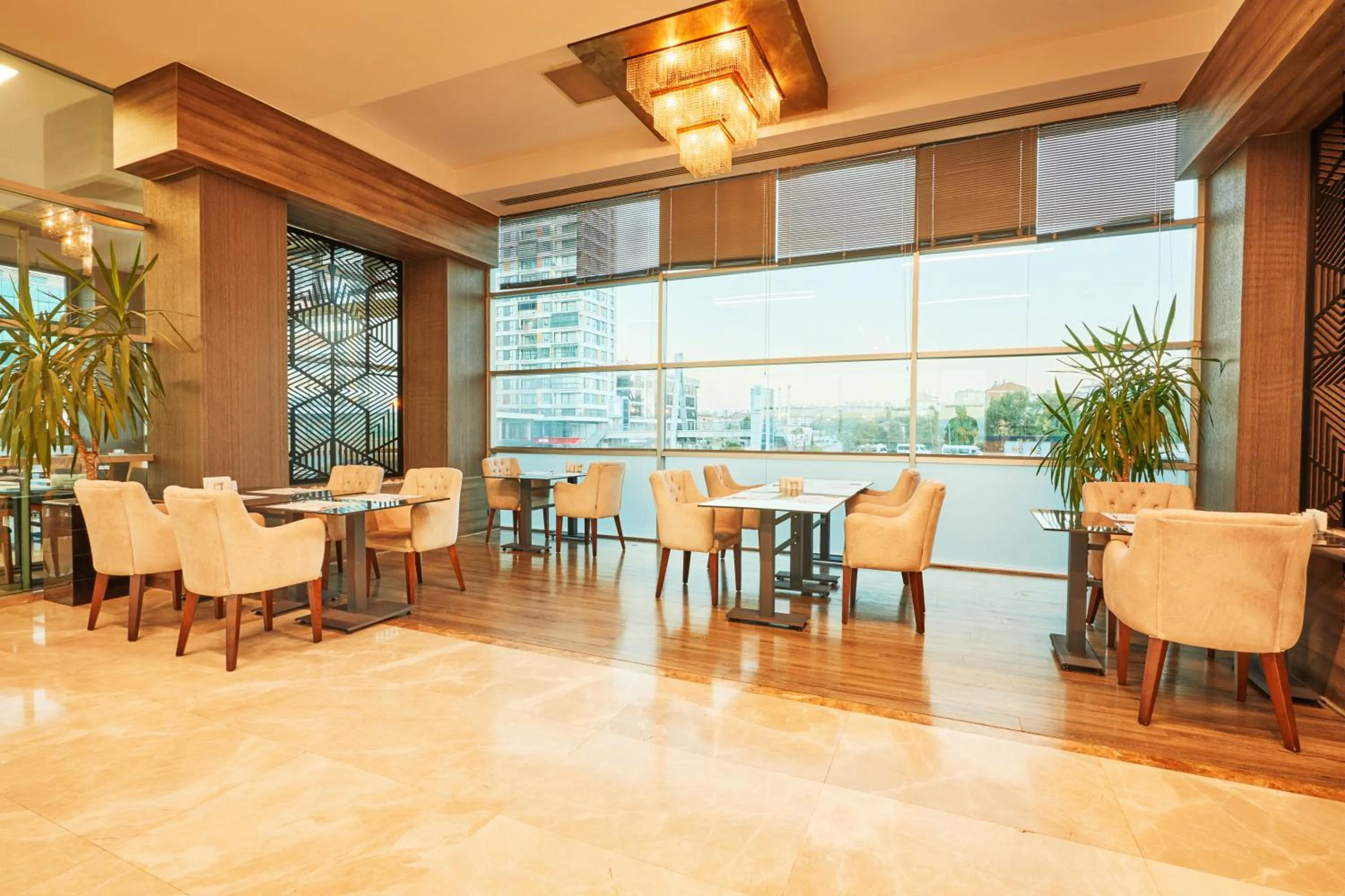 Restaurant/places to eat in Park Dedeman Elazığ