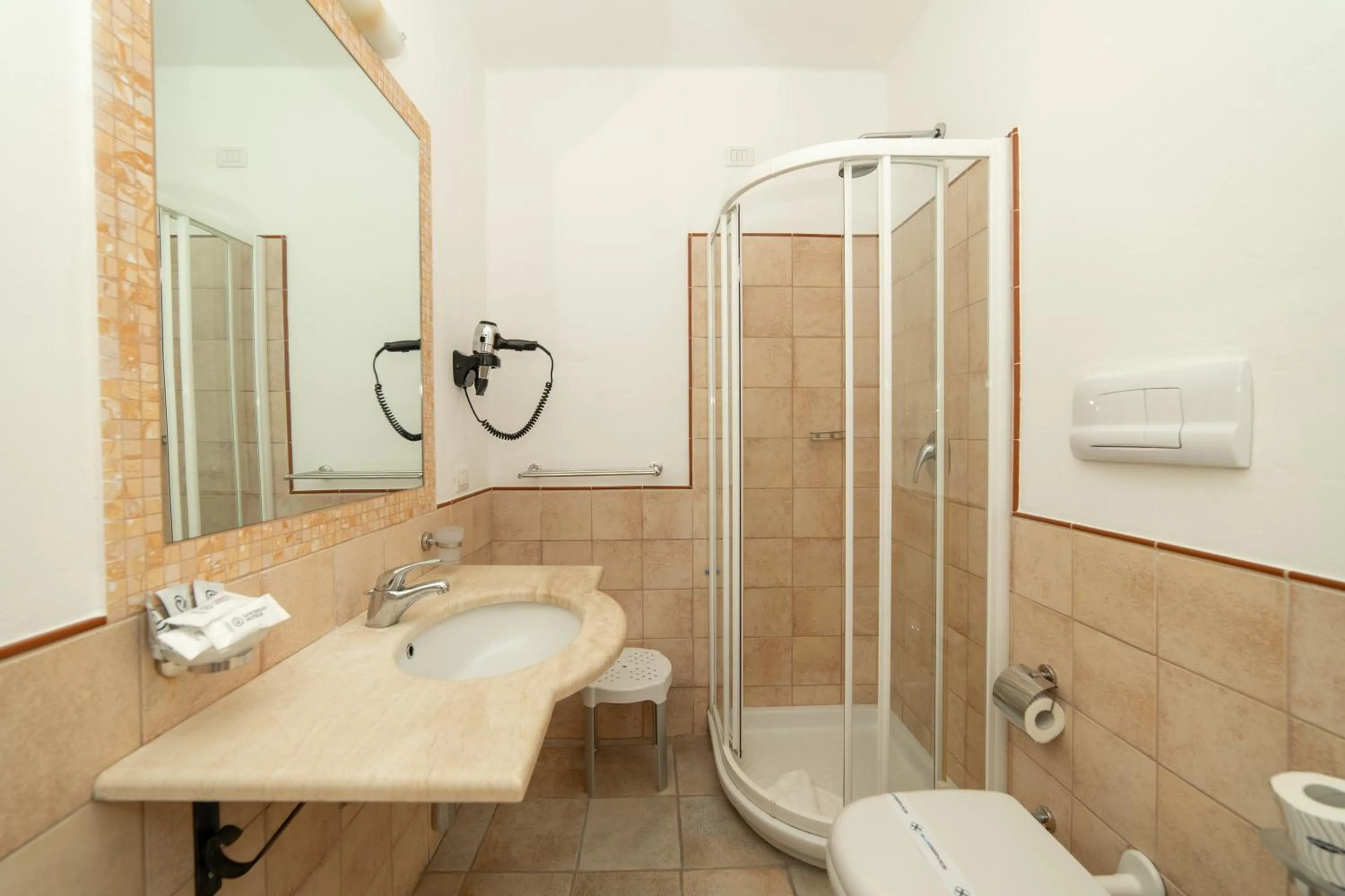 Bathroom in GH Diana Hotel