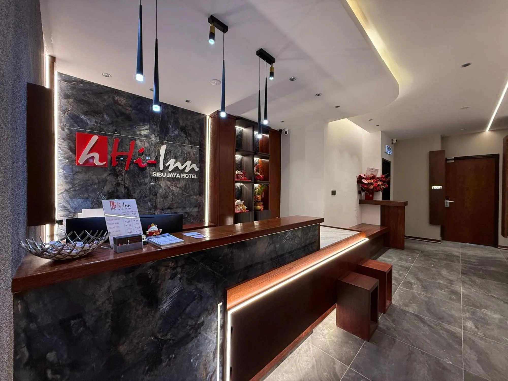 Lobby or reception in OYO 91193 Hi Inn Sibu Jaya