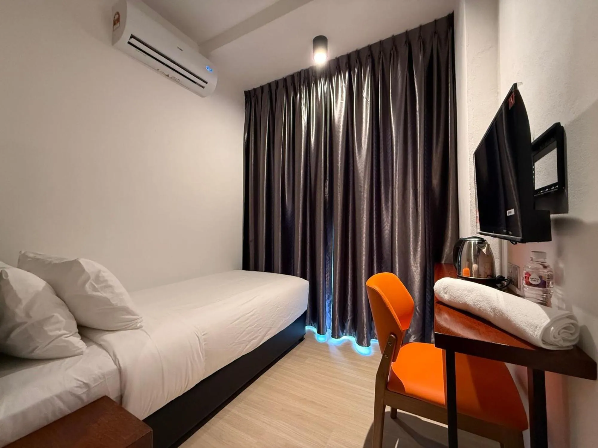 Bedroom, Bed in OYO 91193 Hi Inn Sibu Jaya