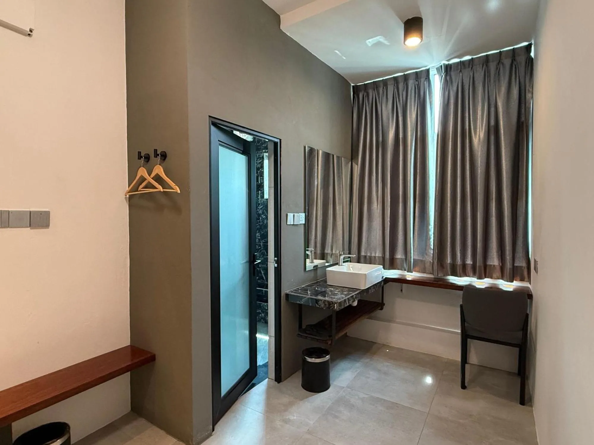 Bedroom, Bed in OYO 91193 Hi Inn Sibu Jaya