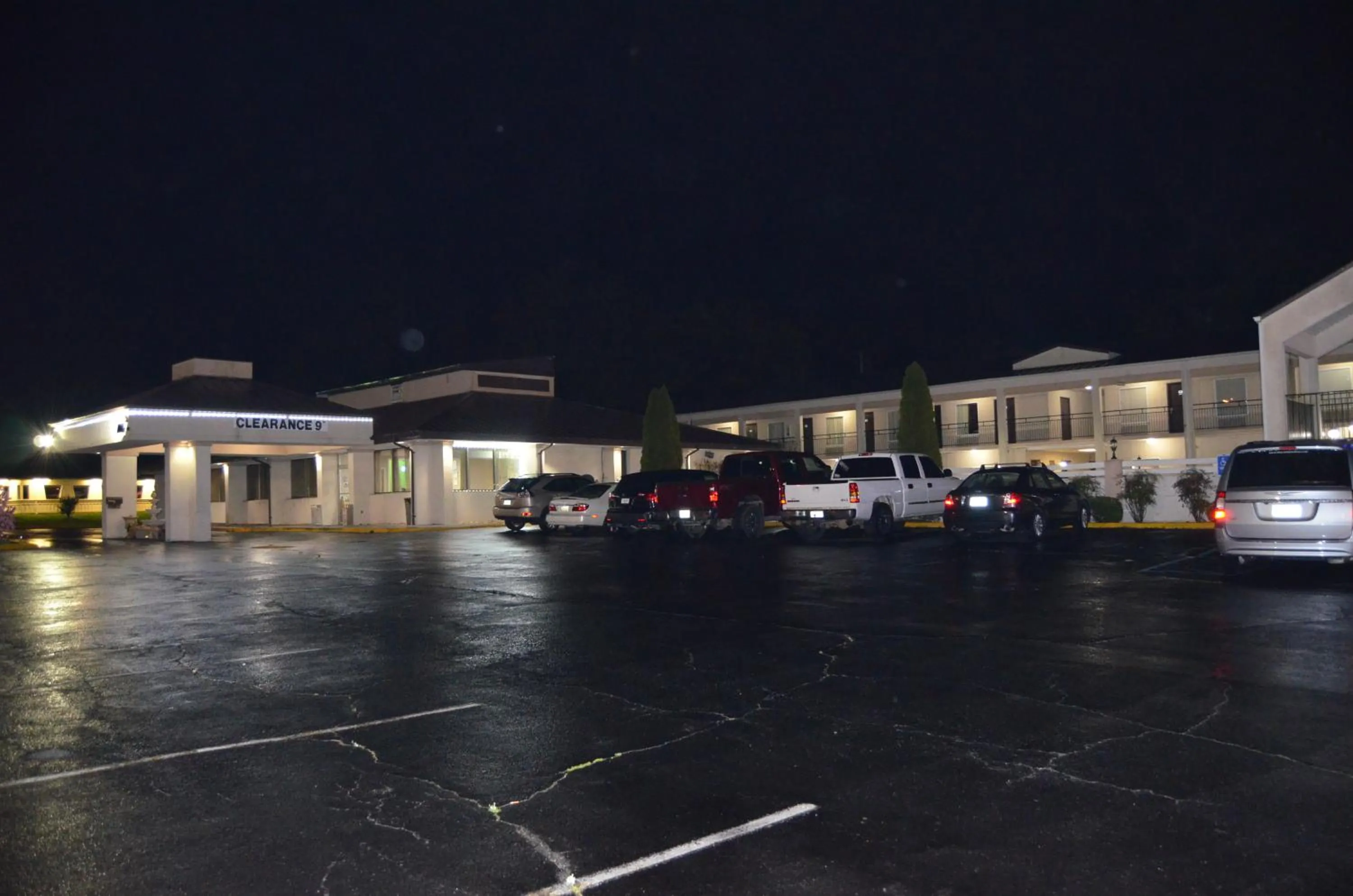 Property building in Travel Inn Kingsport