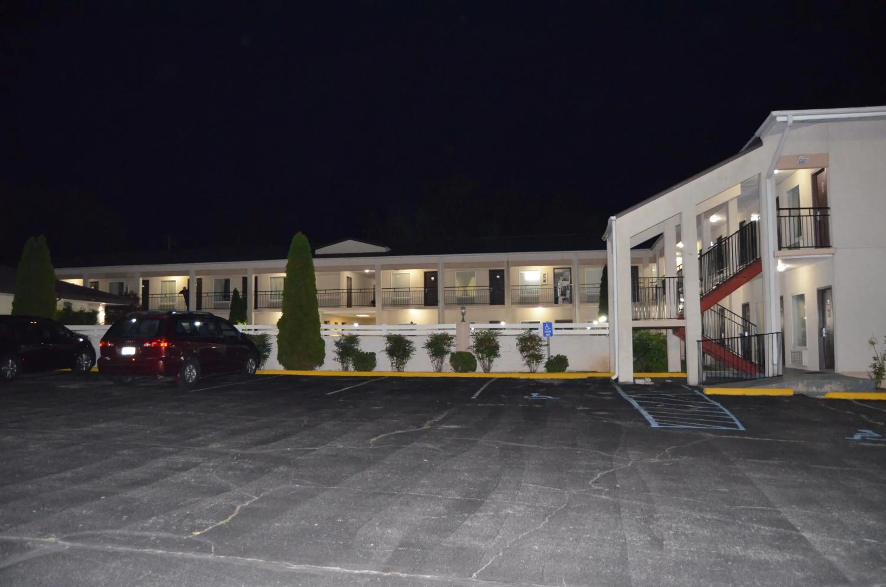 Property building in Travel Inn Kingsport