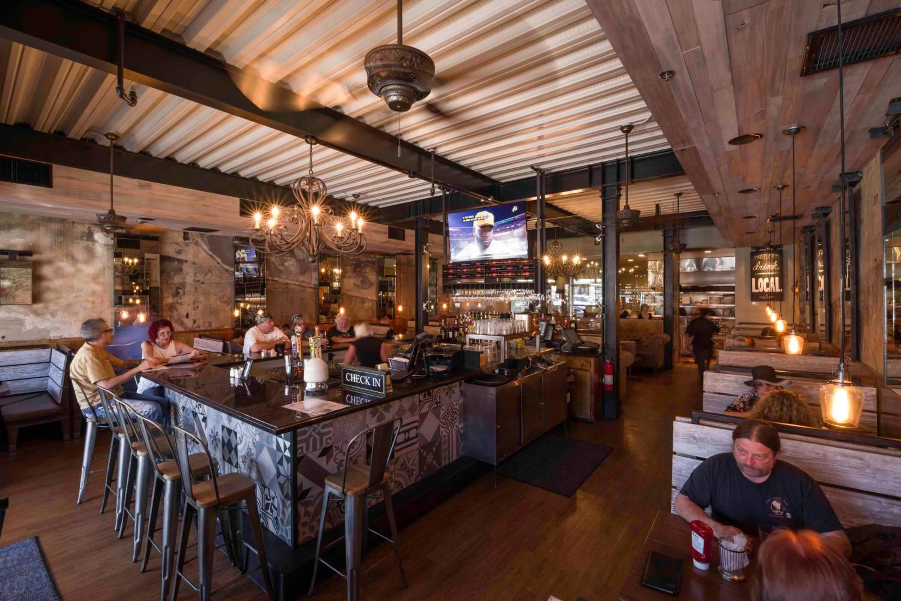 Alcoholic drinks in The Tavern Hotel