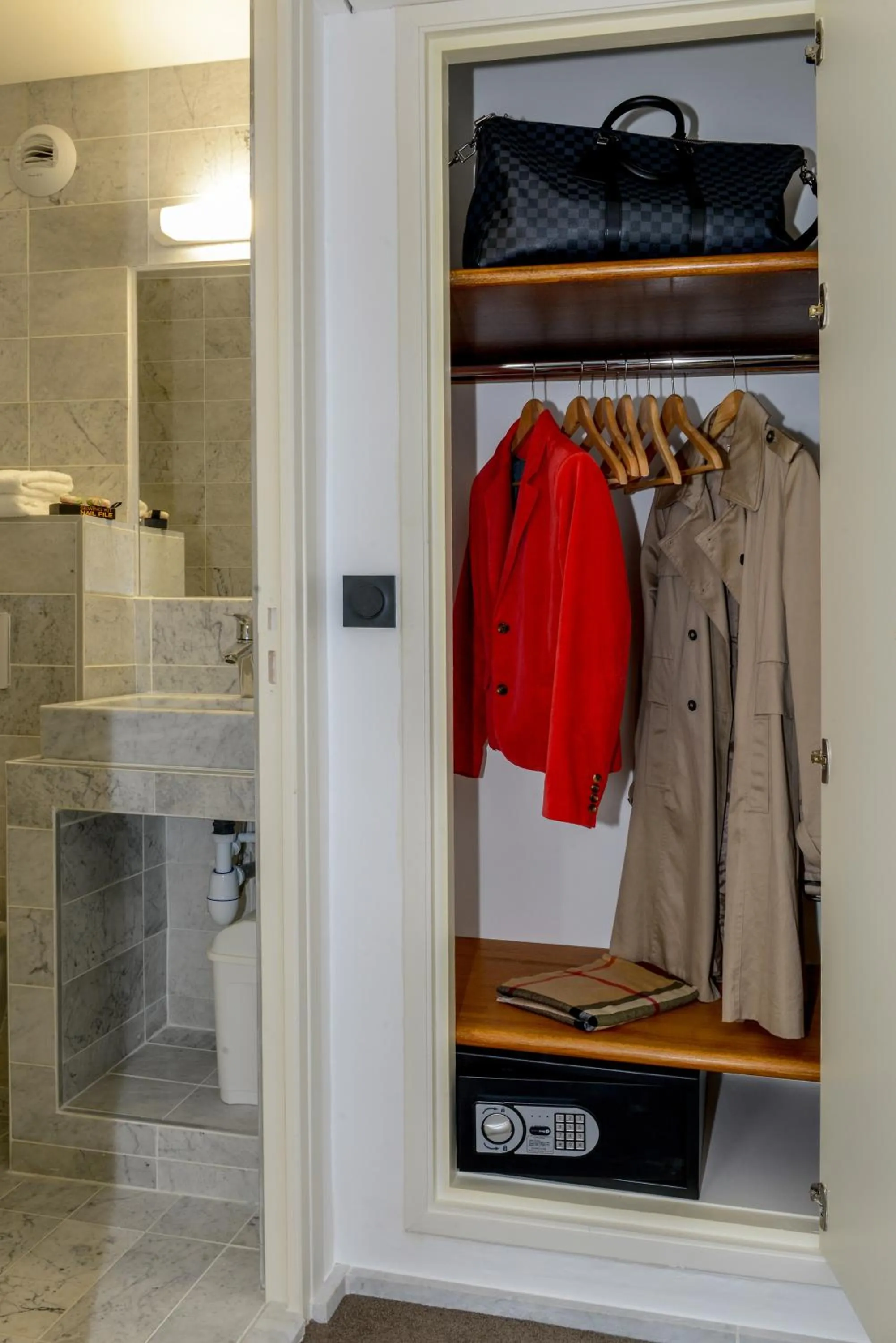 Area and facilities in Hôtel & Appartements Monsigny