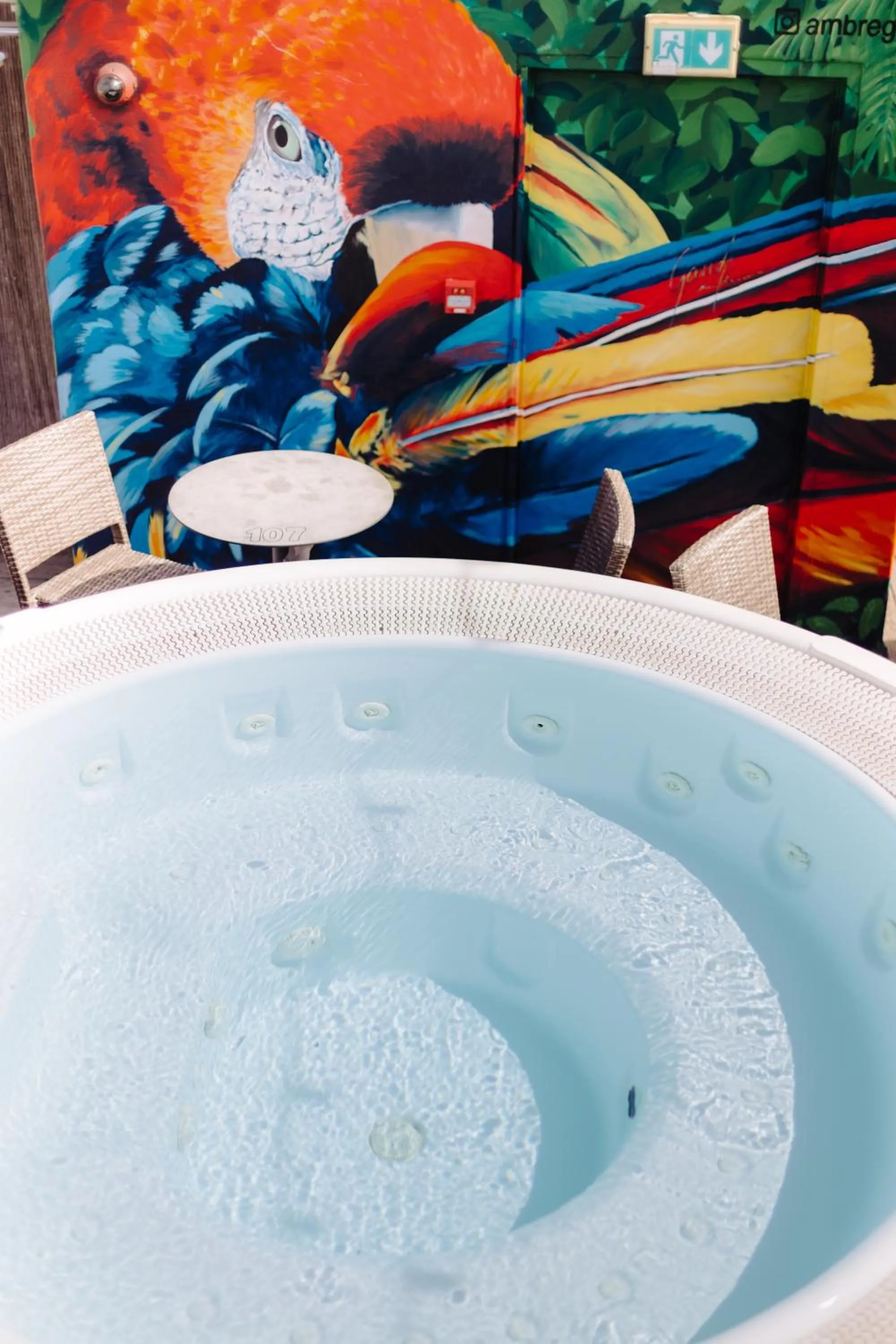 Hot Tub in Hôtel & Appartements Monsigny