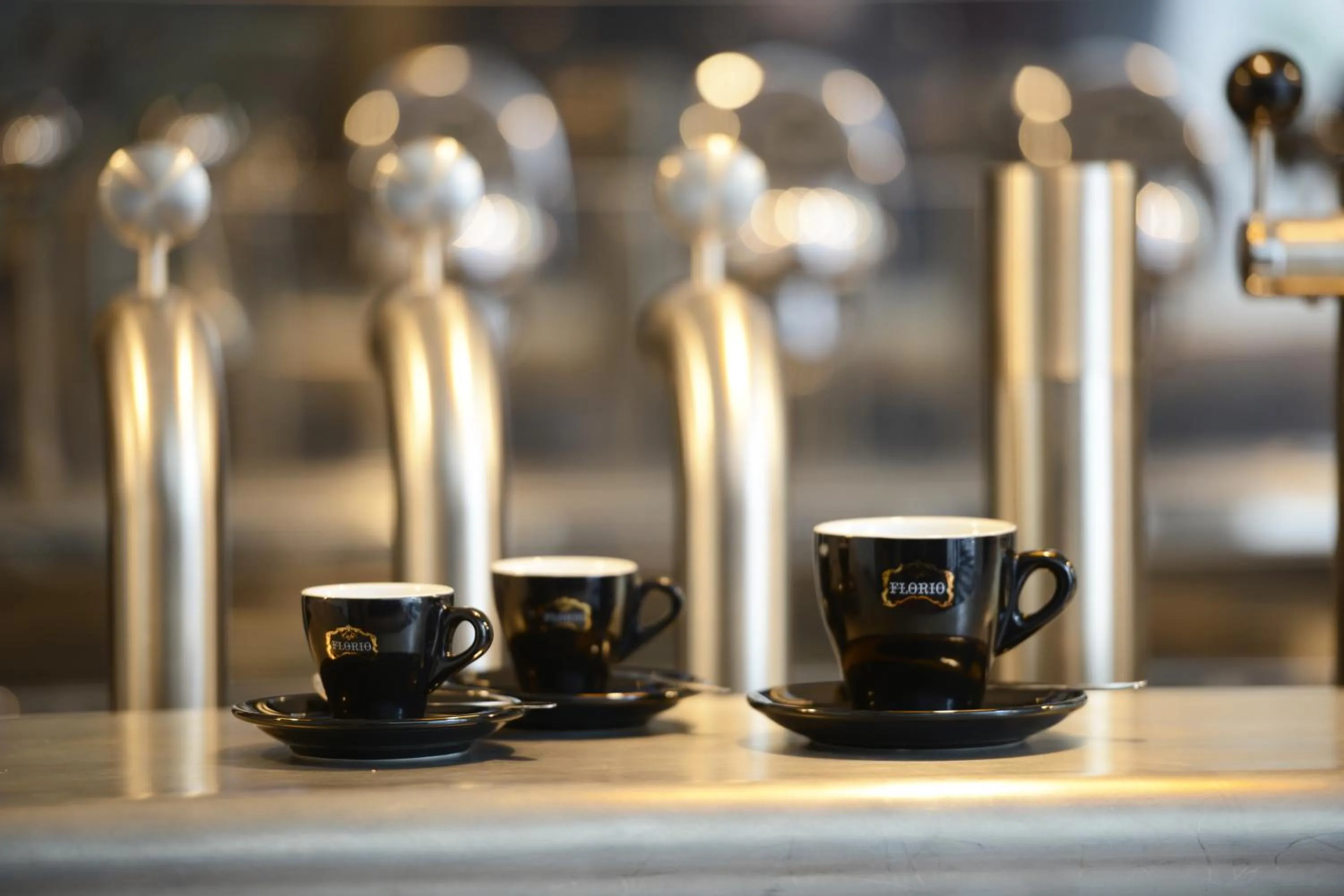 Lounge or bar in Hôtel & Appartements Monsigny