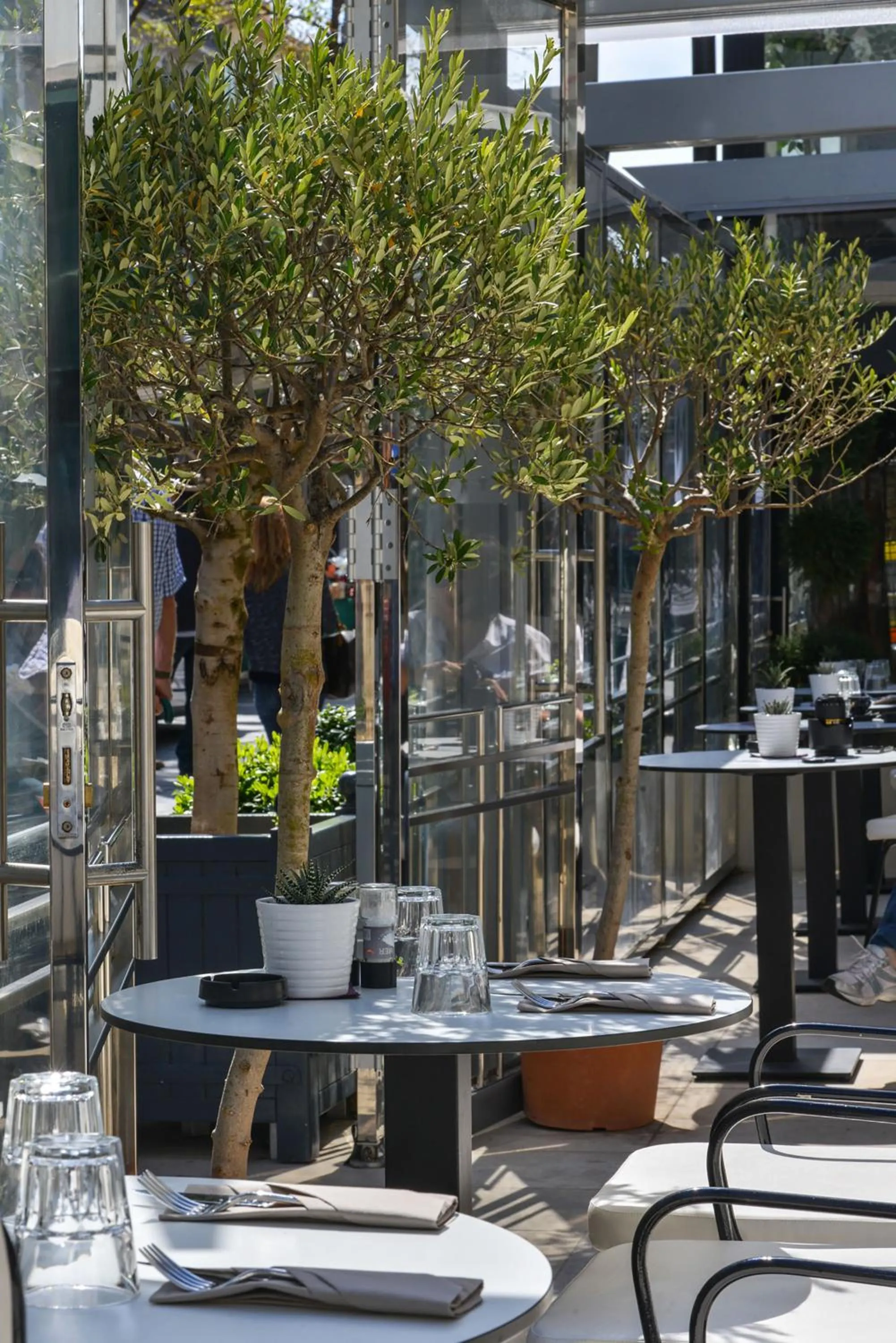 Restaurant/places to eat in Hôtel & Appartements Monsigny