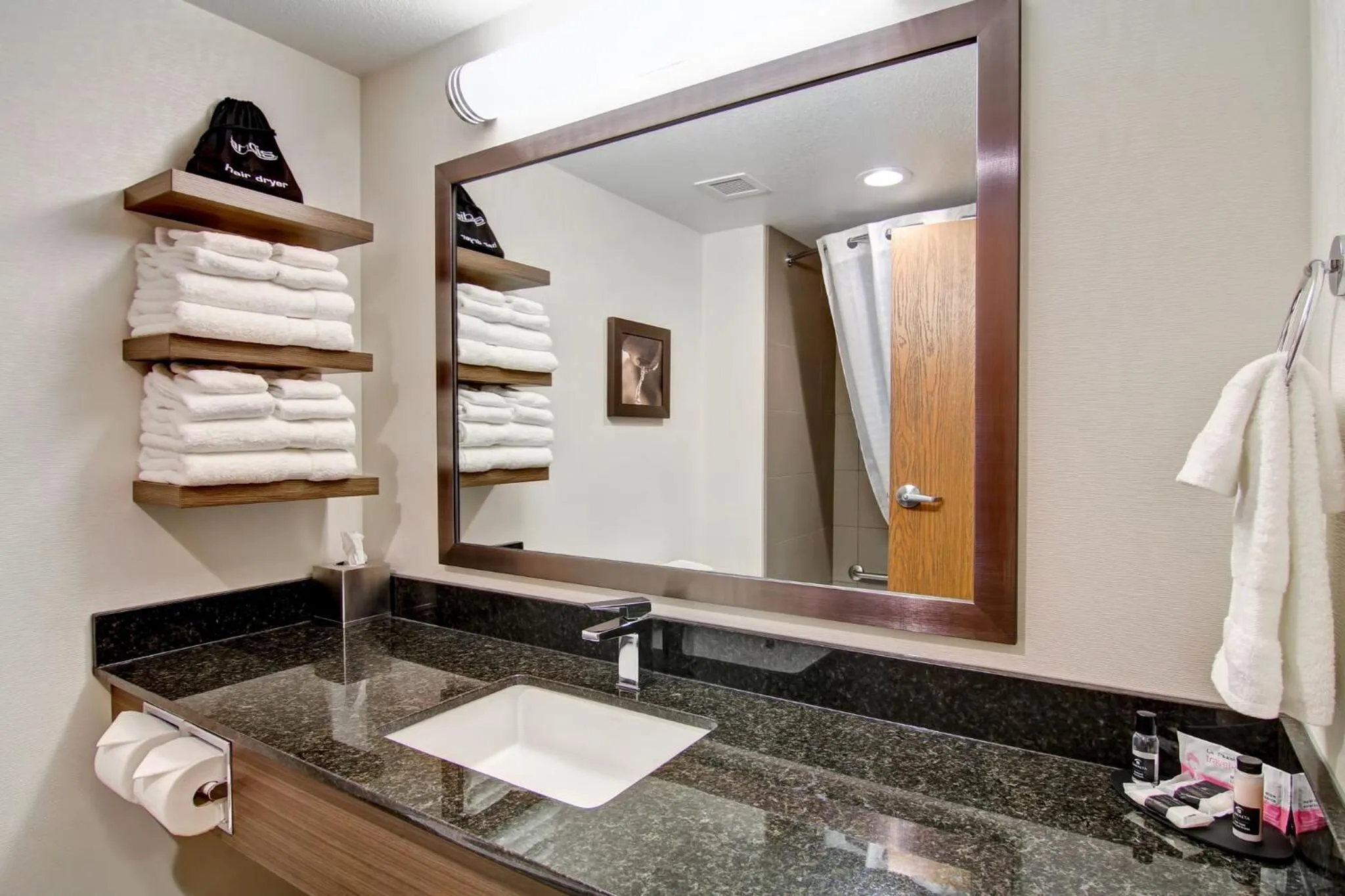 Bathroom in Canalta Kindersley