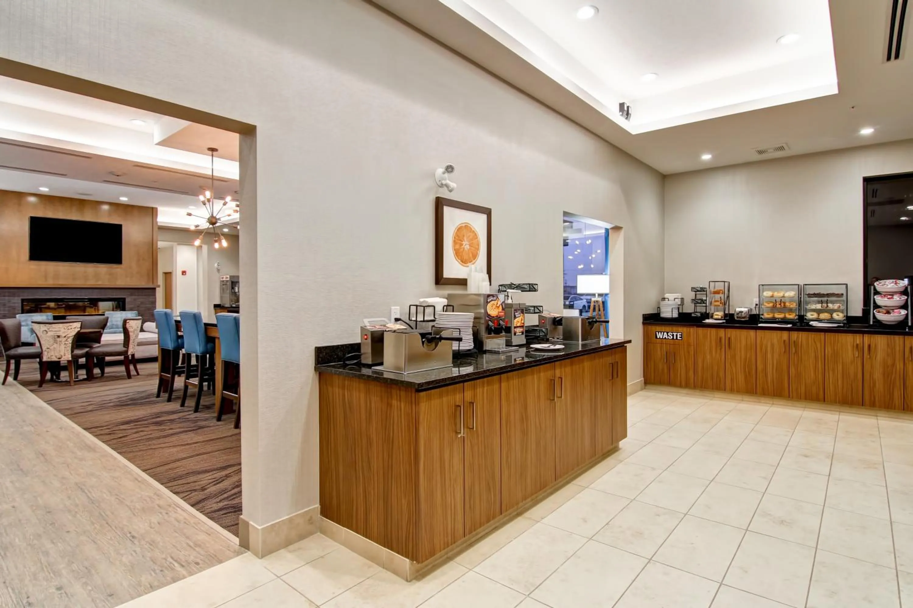 Breakfast in Canalta Kindersley