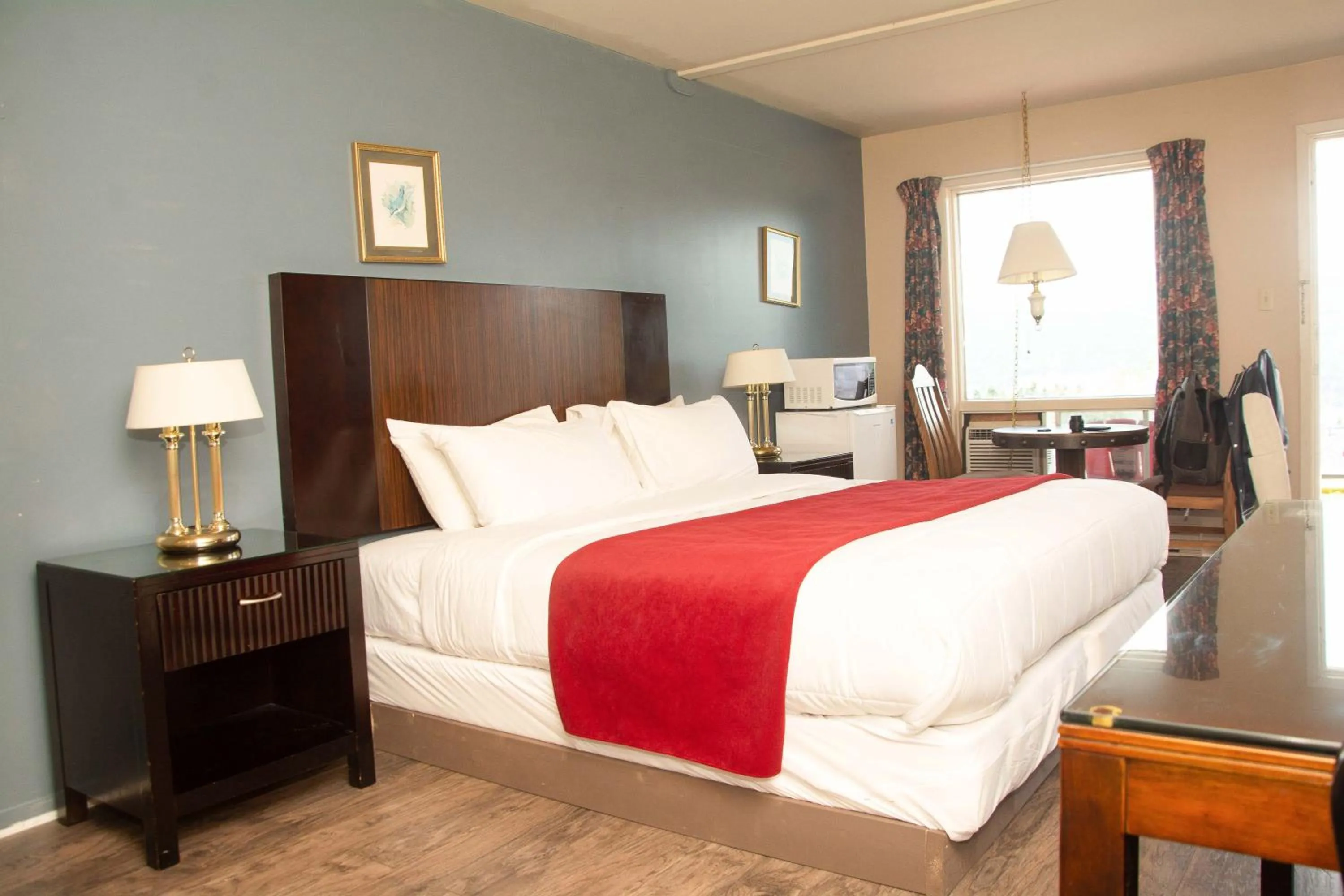 Photo of the whole room in Travels Inn Victoria County